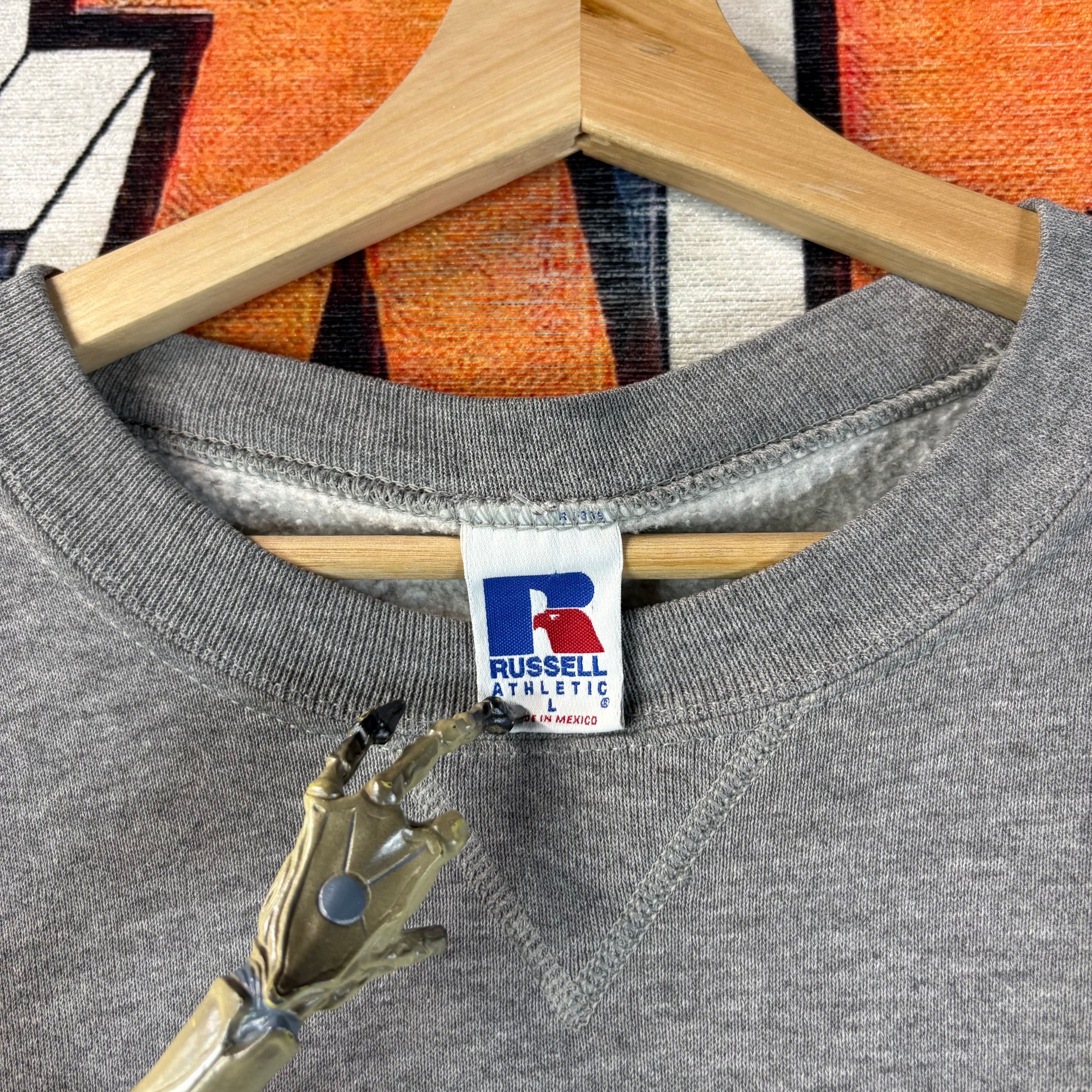Russell Athletic Vintage Gray Russell Athletic CrewNeck sweatshirt Size Large Size US L / EU 52-54 / 3 - 3 Thumbnail
