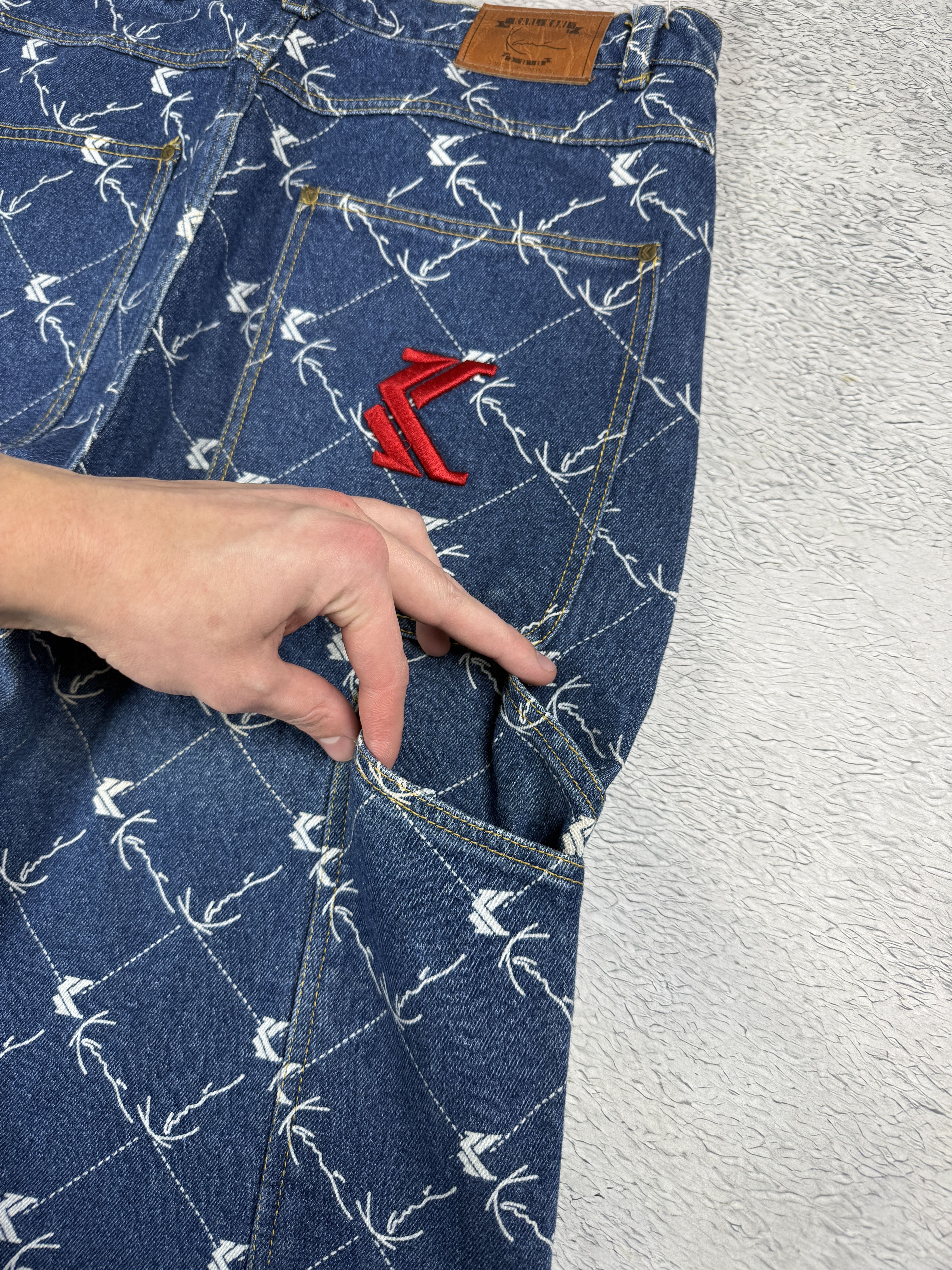 JNCO × Karl Kani Karl Kani Carpenter Monogram Jeans Workwear AOP Baggy Size US 32 / EU 48 - 6 Thumbnail