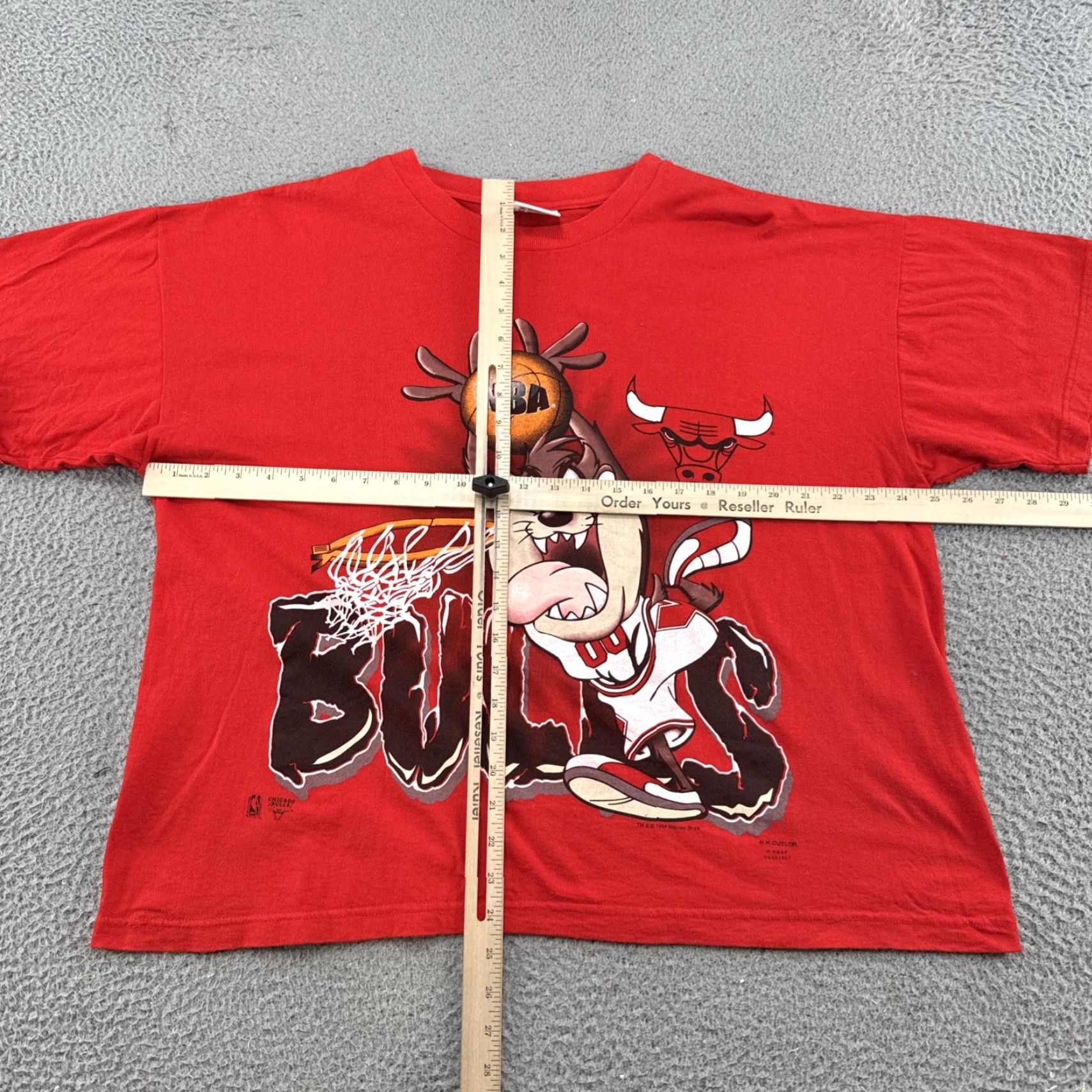 NBA VINTAGE Chicago Bulls League Leader T-Shirt Mens 1990s 90s Graphic Print Taz Red Cotton Short Sleeve Crew Neck Boxy Size L Size US L / EU 52-54 / 3 - 6 Thumbnail