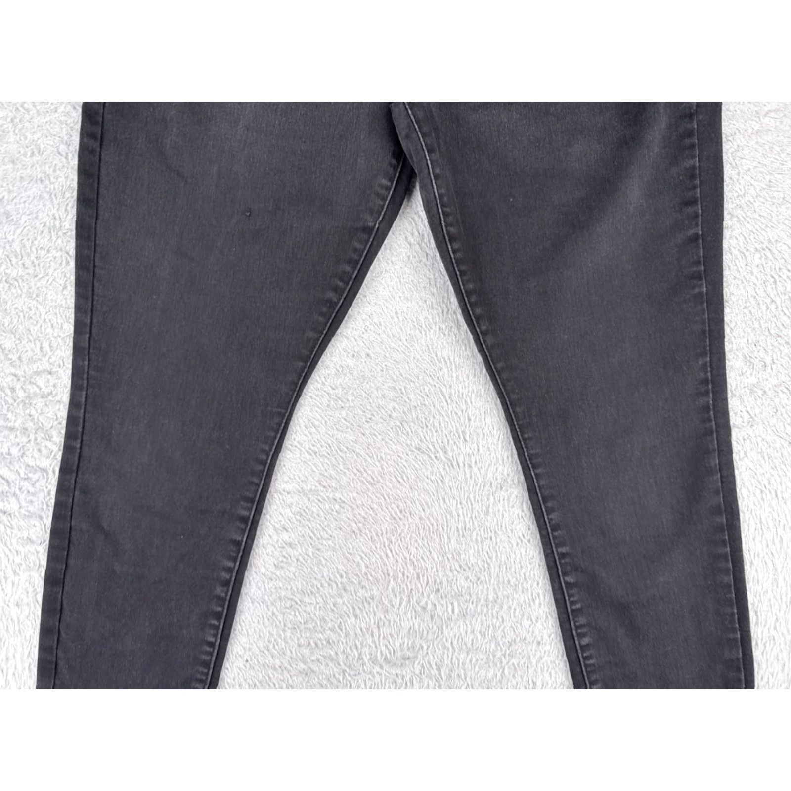 Levi's Levis Jeans Women 29 Black Denim Mid Rise Skinny Cotton Blend 29x28 Jeans Women's Black 29 28 Levi's Skinny Modern 5-Pocket Mens? Size 29" - 3 Thumbnail