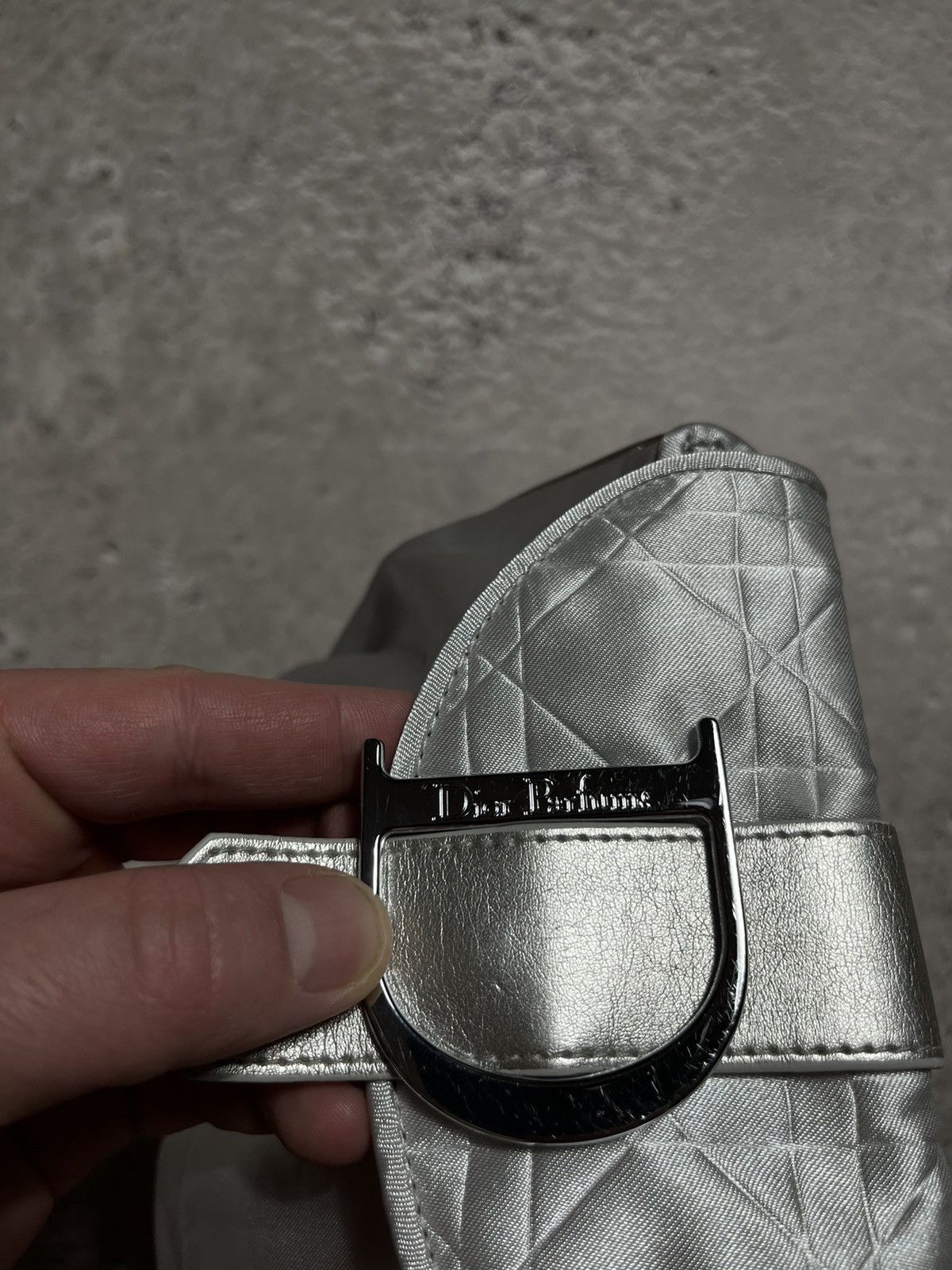 Christian Dior Monsieur × Vintage Christian Dior D logo small bag cosmetic parfums Size ONE SIZE - 3 Thumbnail