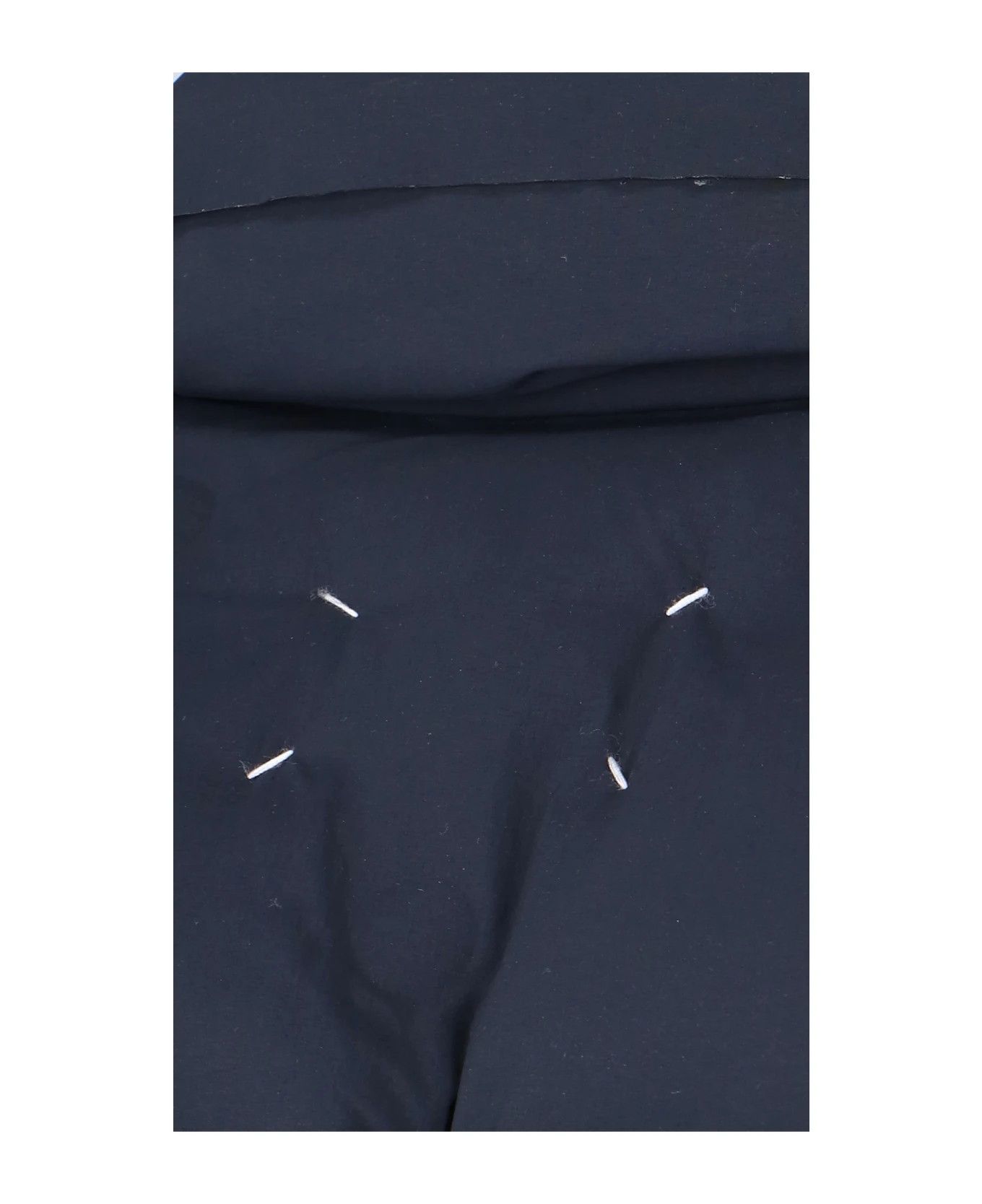 Maison Margiela o1w1db11225 Recycled Nylon Padded Coat in Navy Blue Size US M / EU 48-50 / 2 - 4 Thumbnail