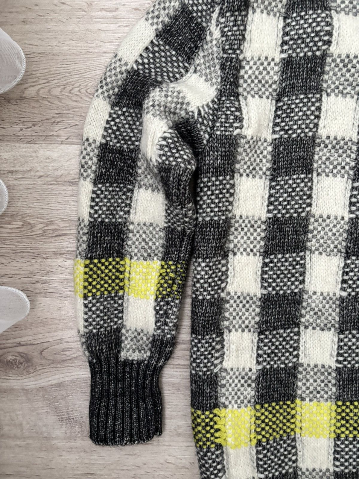 Alexander McQueen MCQ ALEXANDER MCQUEEN Checked knitted cardigan Size S / US 4 / IT 40 - 19 Thumbnail