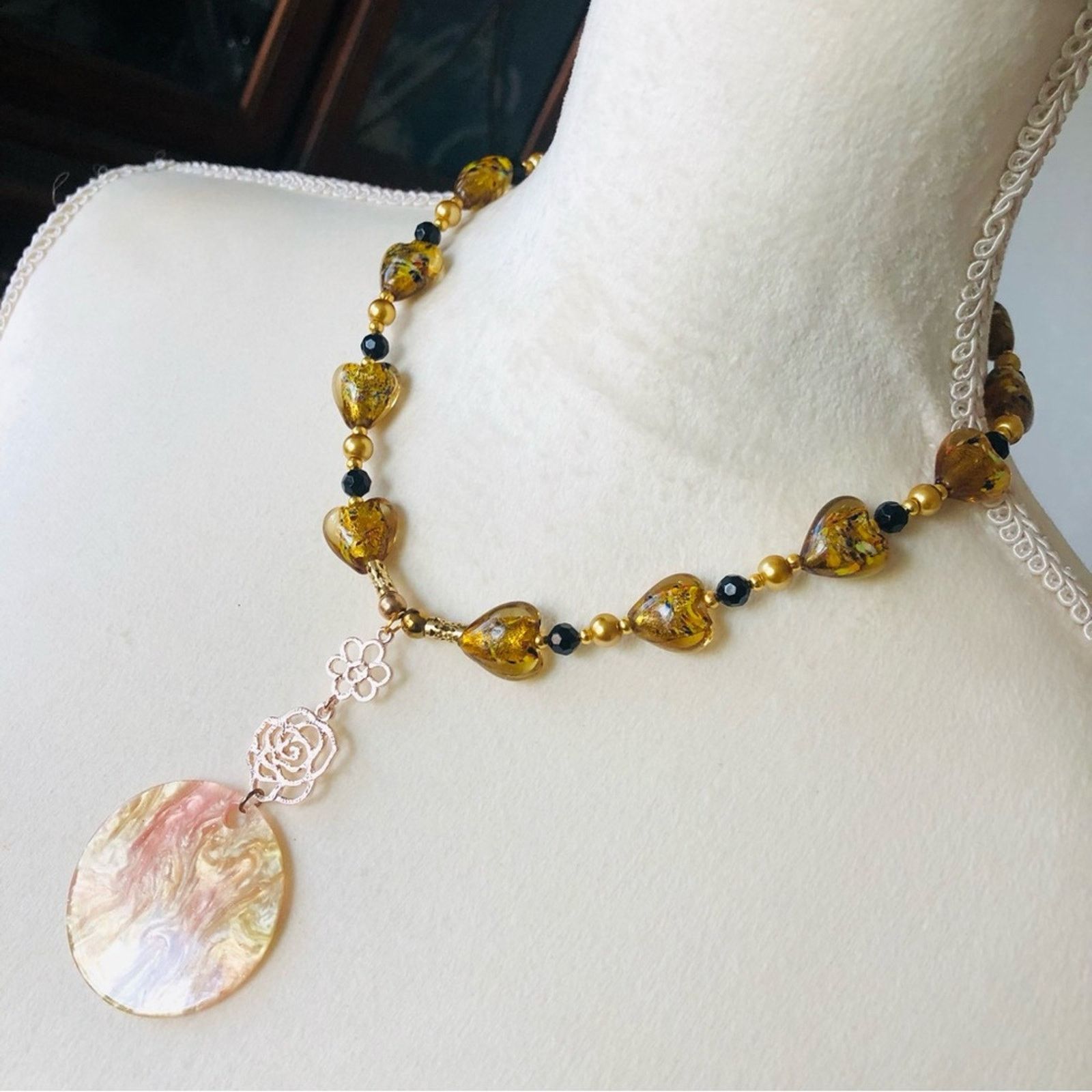 Handmade Handcrafted repurpose sparkle medallion drop Pearl necklace Size ONE SIZE - 5 Thumbnail