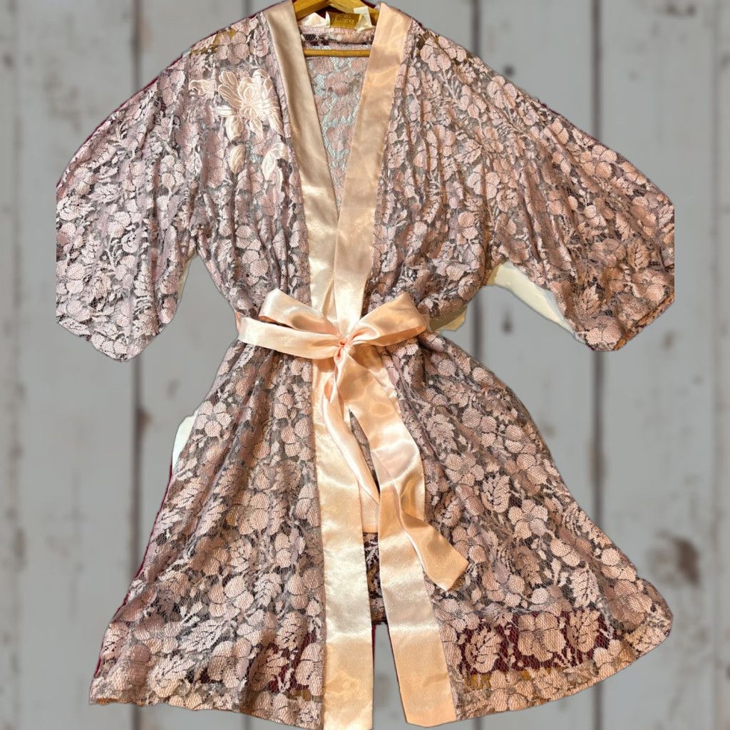 Victoria's Secret VINTAGE Victoria’s Secret PINK LACE ROBE OS RAYON Satin Trim Belt Open Front Floral Lace 1980s Womens Kimono Belted Size ONE SIZE - 1 Thumbnail