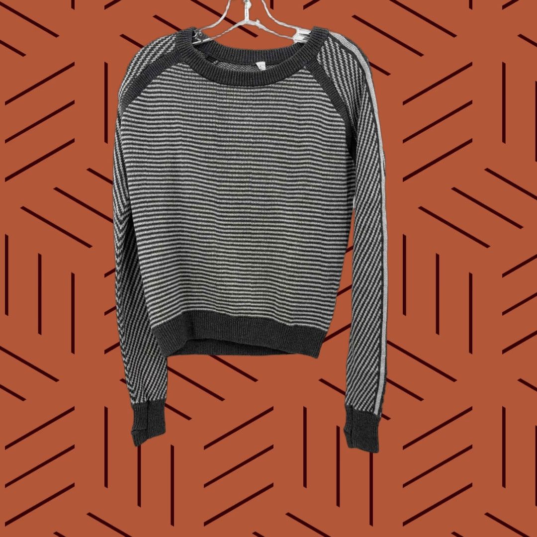 Lululemon Pre-Owned Lululemon Grey Size 4 Stripe Sweater Size S / US 4 / IT 40 - 1 Thumbnail