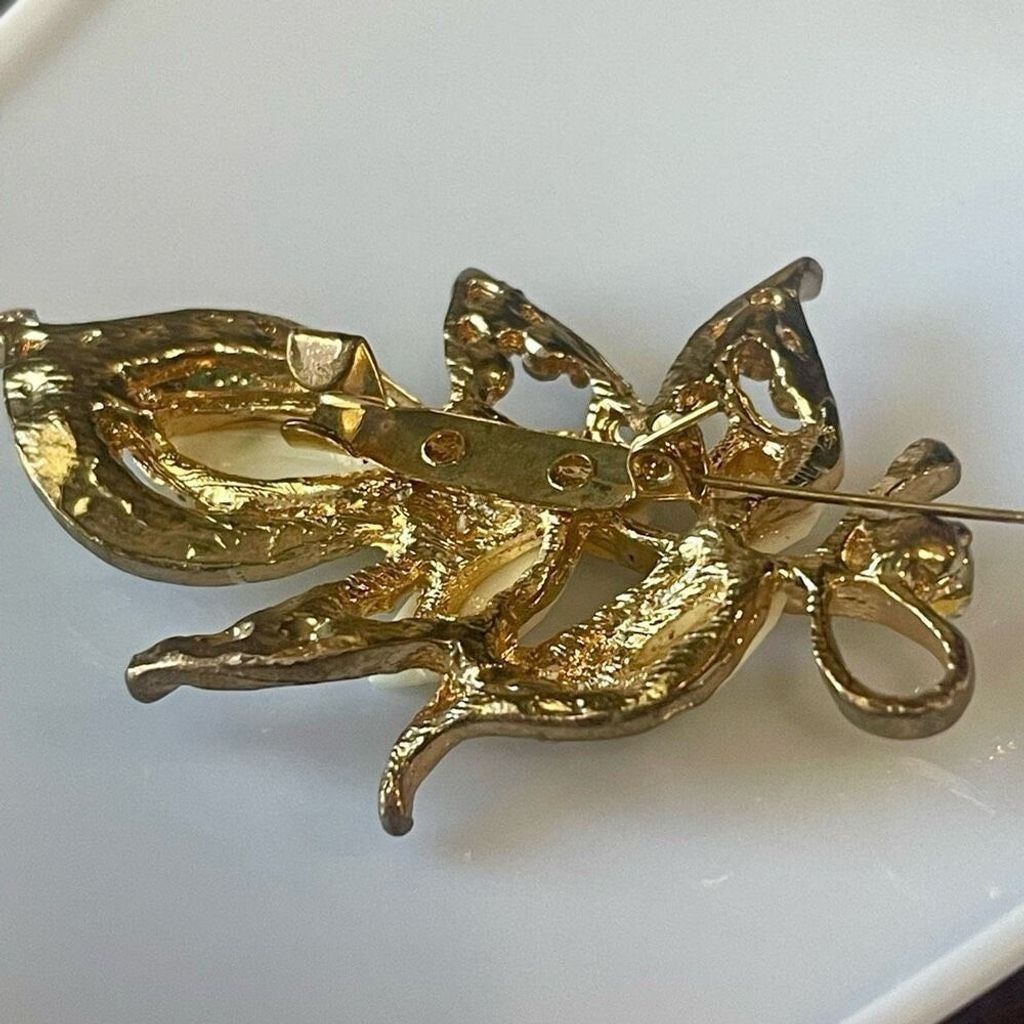 Other Vintage Unique Fall Crystal Leaf Brooch Womens Casual Pin Size ONE SIZE - 4 Thumbnail