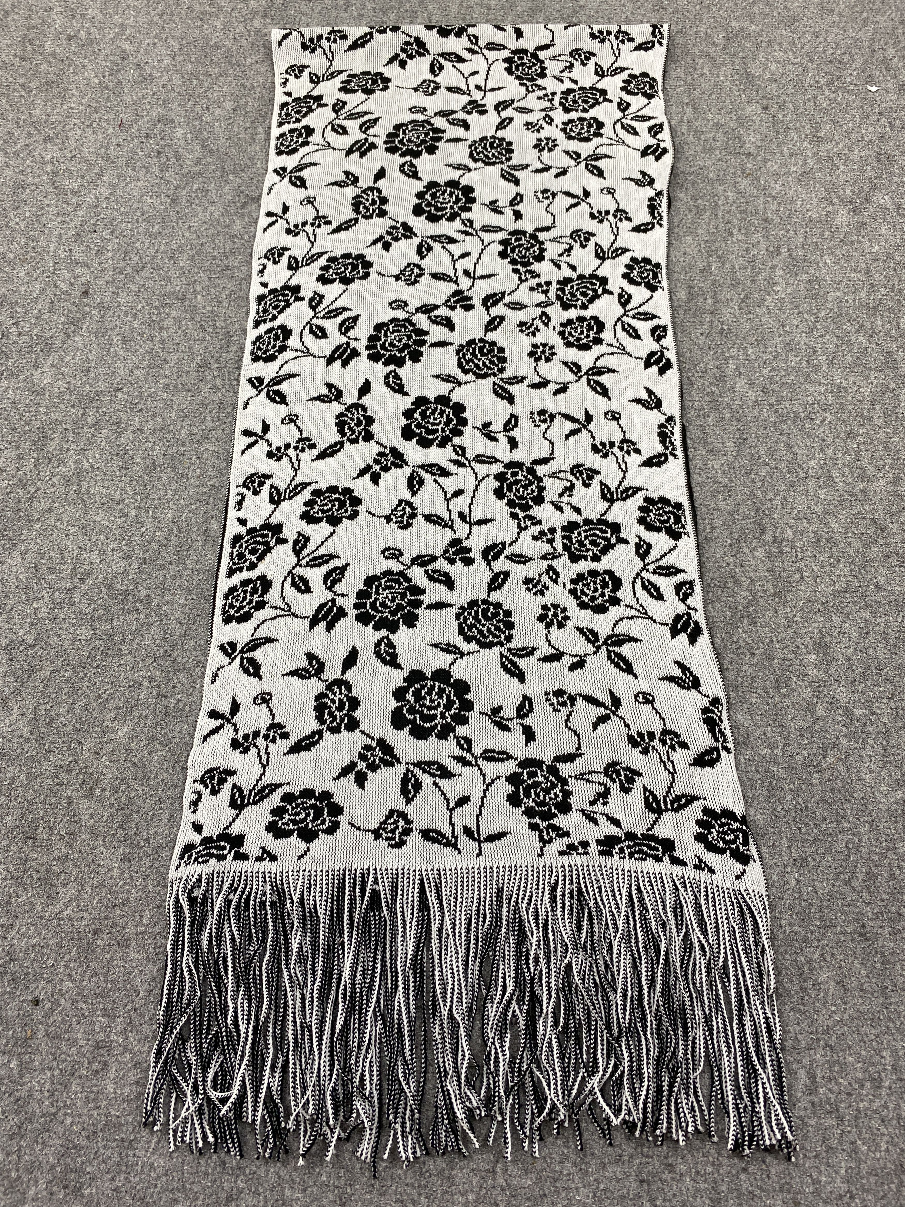 Japanese Brand Japanese Floral Scarf / Muffler / Neckwear SC0351 Size ONE SIZE - 2 Thumbnail