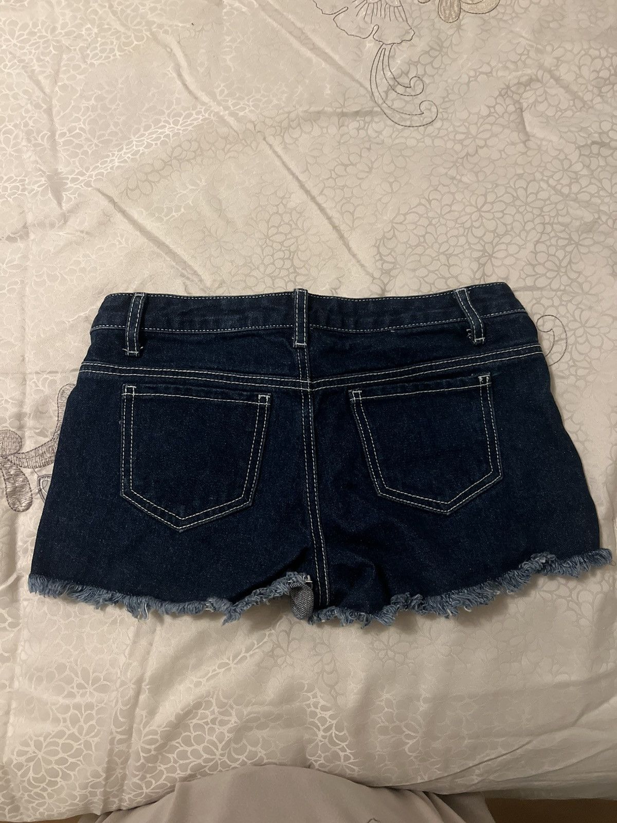 Brandy Melville Brandy Melville Shorts Size 25" / US 0 / IT 36 - 2 Thumbnail