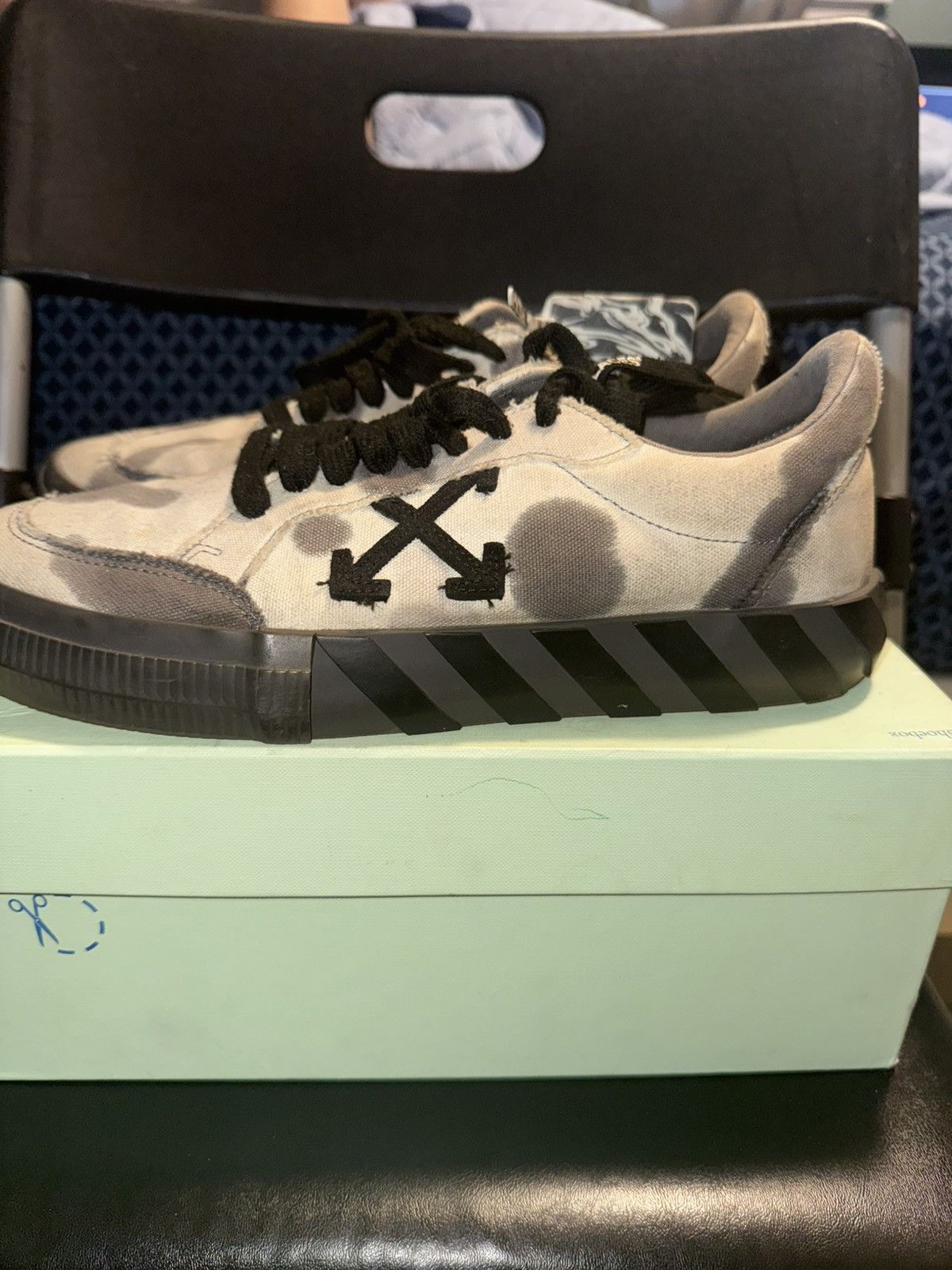 Off-White Tie Dye Low Vulcanized Black Medium Off-White Size US 9 / EU 42 - 1 Thumbnail