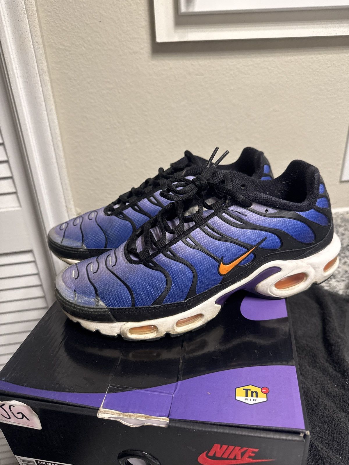 Nike Air Max Plus OG 2018 Size US 9.5 / EU 42-43 - 4 Thumbnail