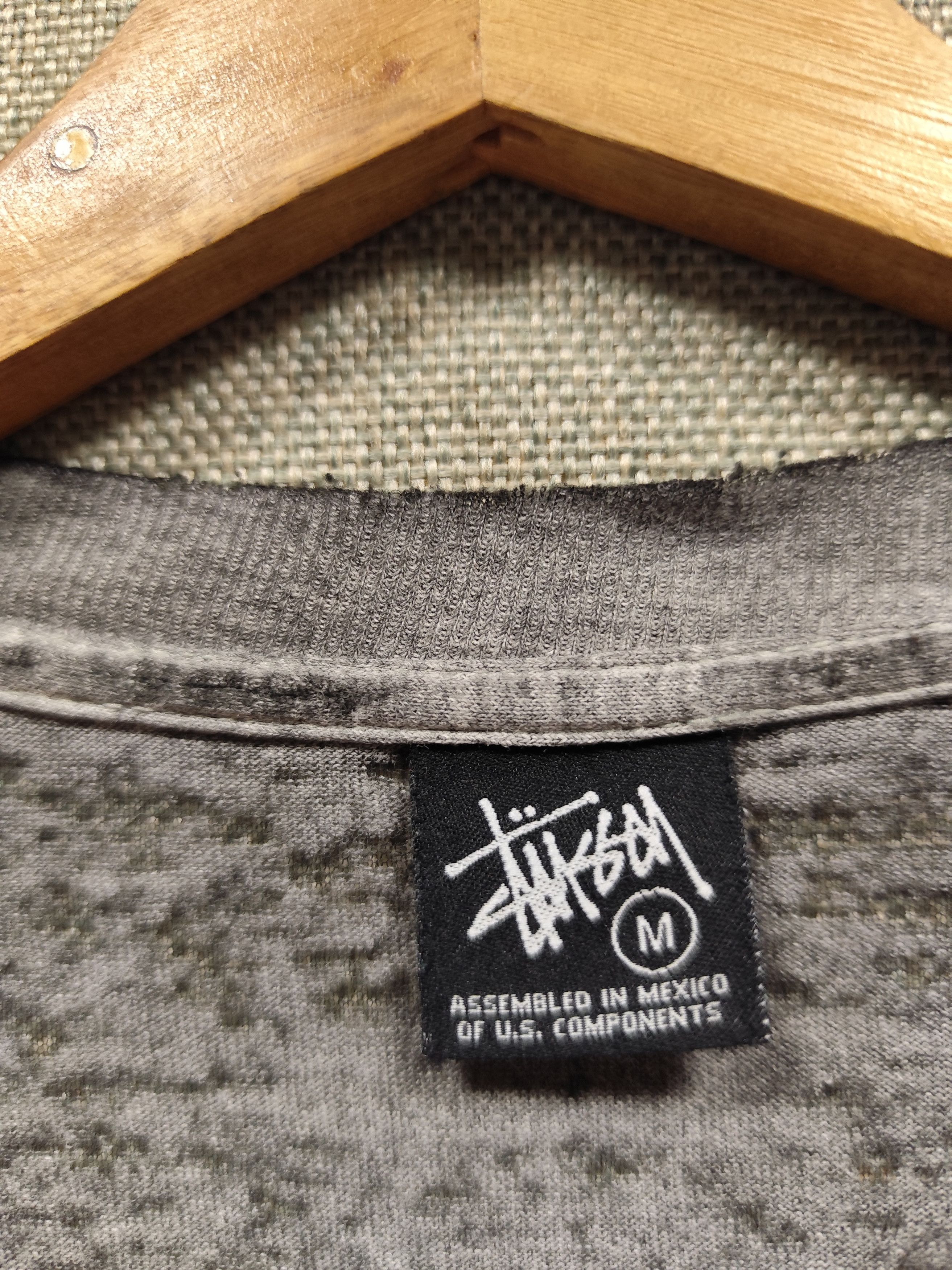 Stussy Vintage 90s t shirt stussy HELL.A thrashed Size US M / EU 48-50 / 2 - 7 Thumbnail