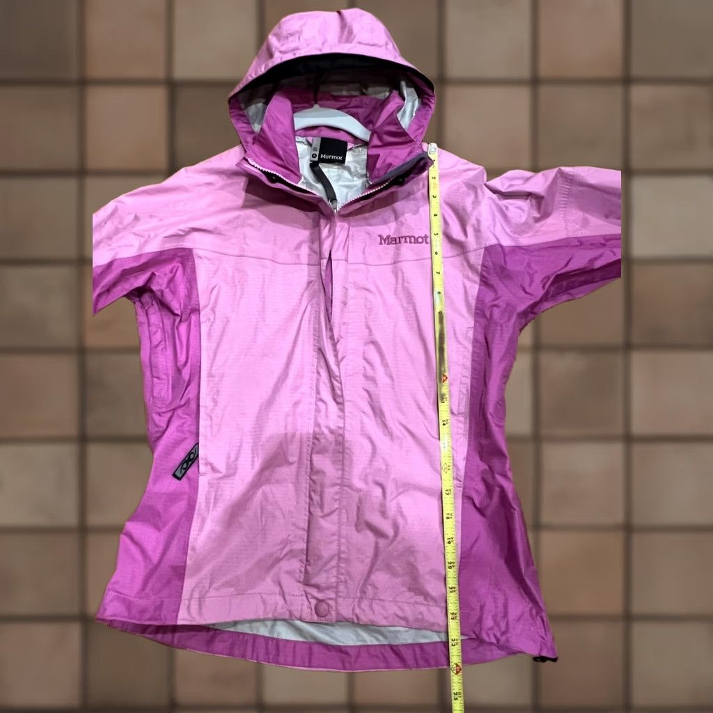 Marmot Marmot Women's Jacket - Pink - XS - Water Resistant - Full Zip - Pockets - Nylon Lining - Anorak - Regular Fit Size XS / US 0-2 / IT 36-38 - 1 Thumbnail