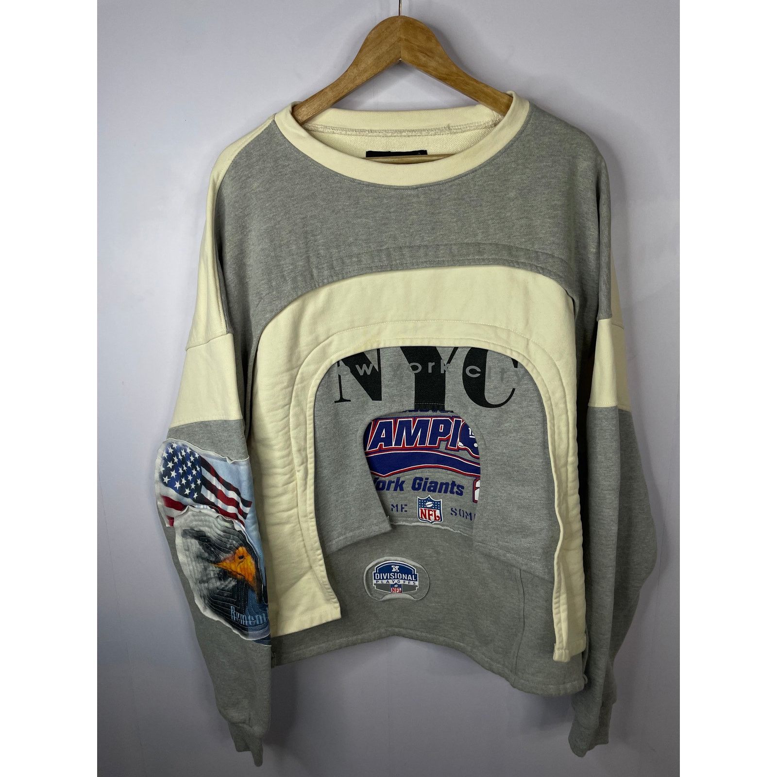 Who Decides War WDW Arched Collage Grey & Cream Crewneck Size L / US 10 / IT 46 - 1 Thumbnail