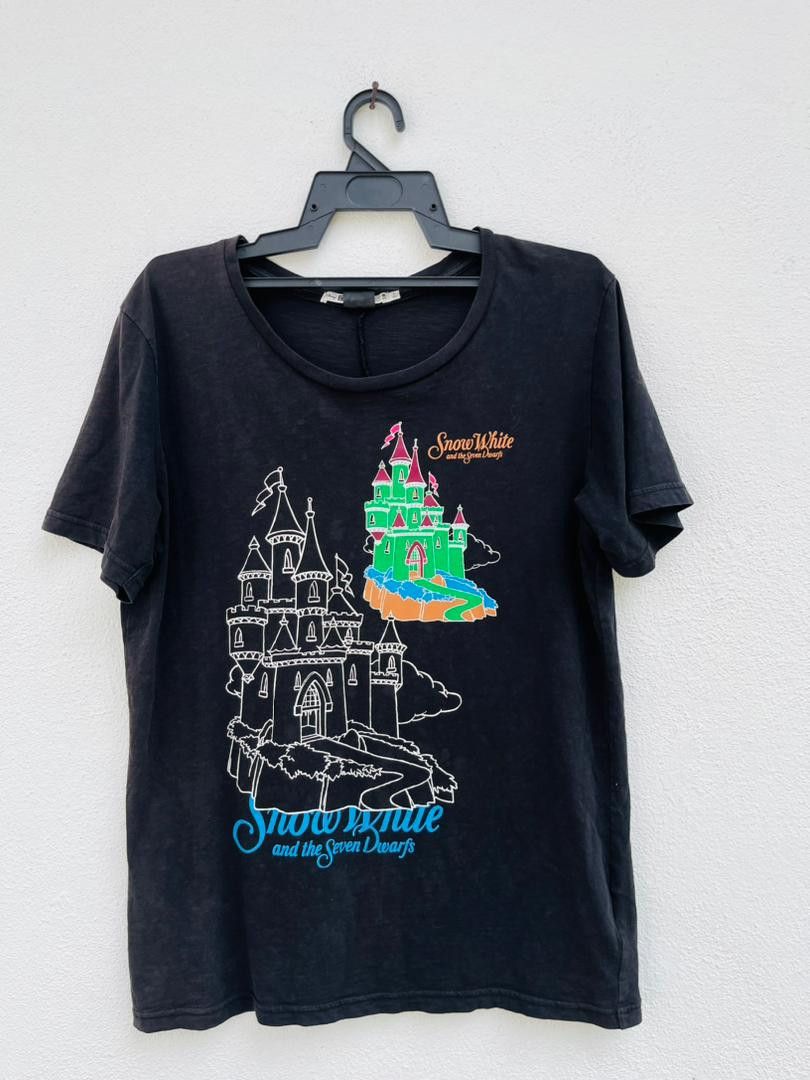 Japanese Brand × Undercover Vintage Undercover Crossover Snow White Movie shirt Size US M / EU 48-50 / 2 - 1 Thumbnail