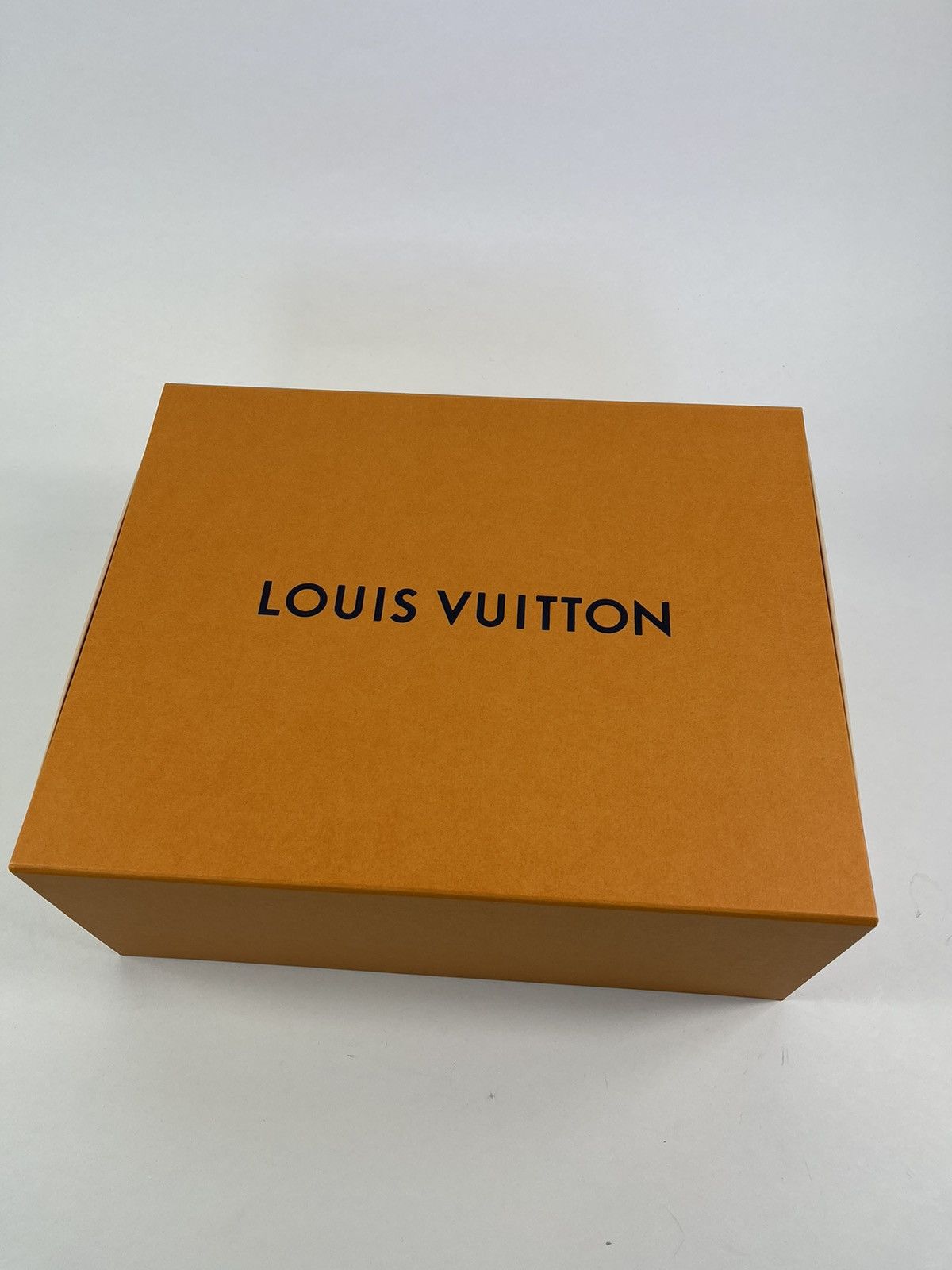 Louis Vuitton PATENT GREEN SNEAKERS RARE Size US 9 / EU 42 - 13 Thumbnail