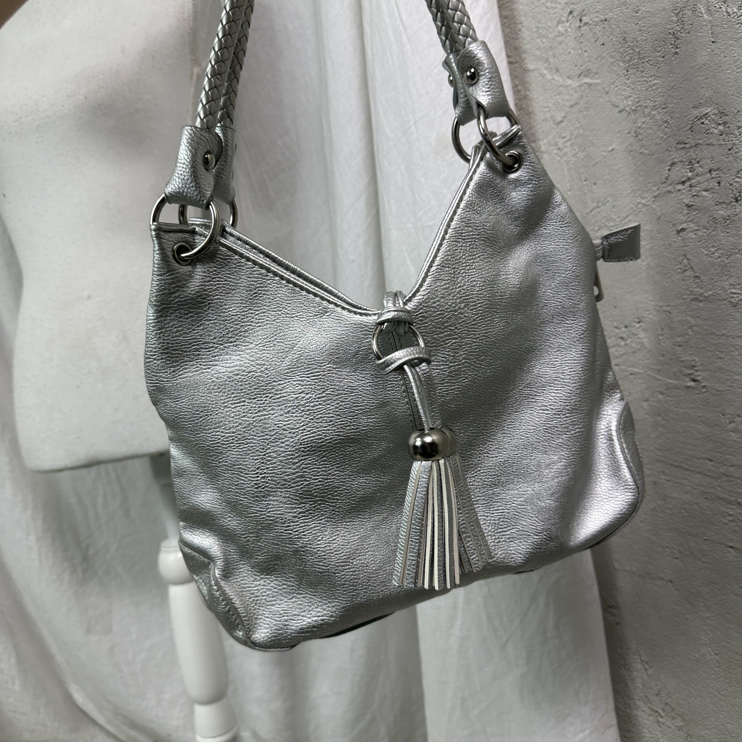 Vintage Vintage Avant Garde Hobo Silver Chrome Bag 00s Size ONE SIZE - 4 Thumbnail