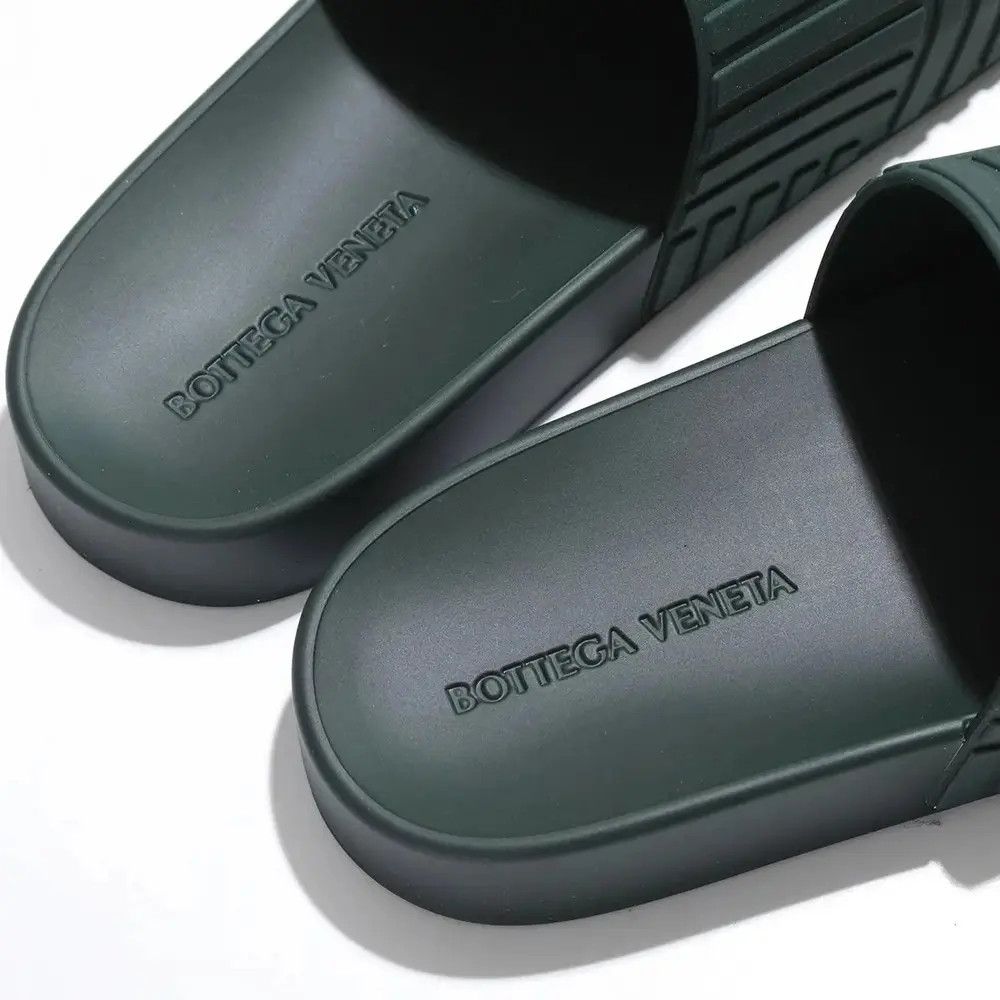 Bottega Veneta o1s1rm0126 Slider in Dark Green Size US 5.5 / EU 38 - 3 Thumbnail