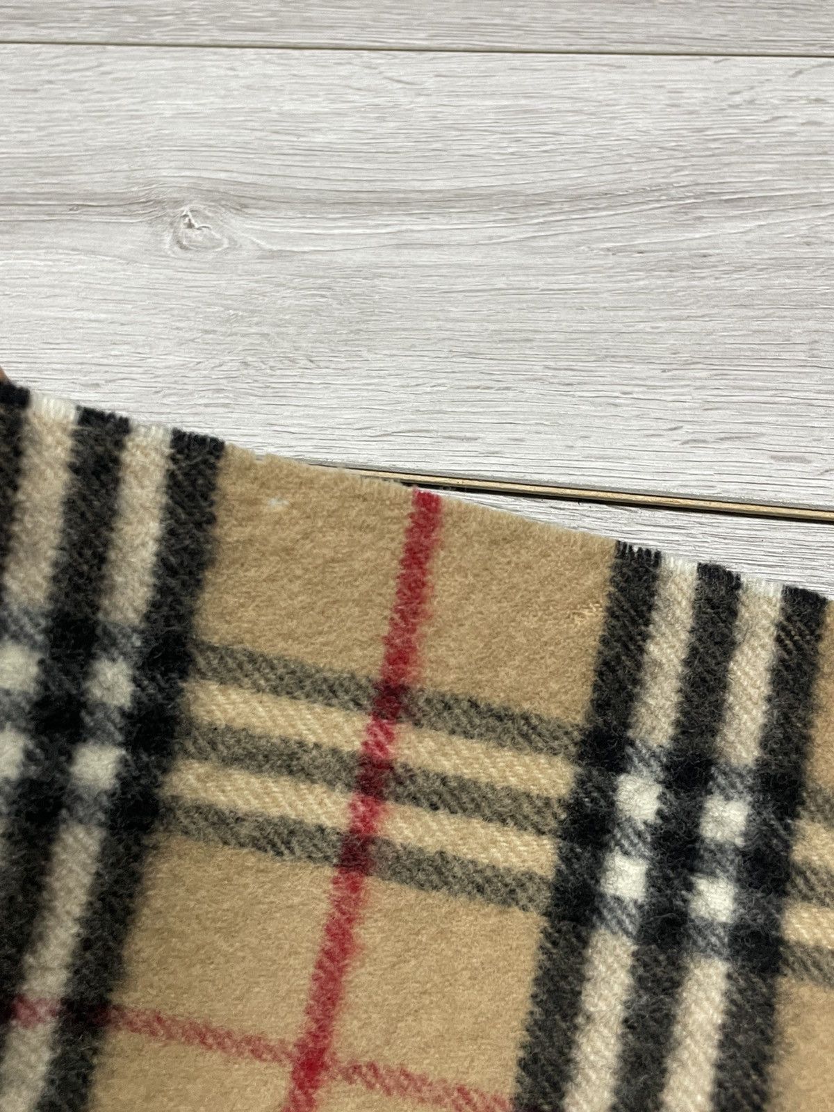 Burberry Burberry nova check sand over print cashmere wool scarf Size ONE SIZE - 12 Thumbnail
