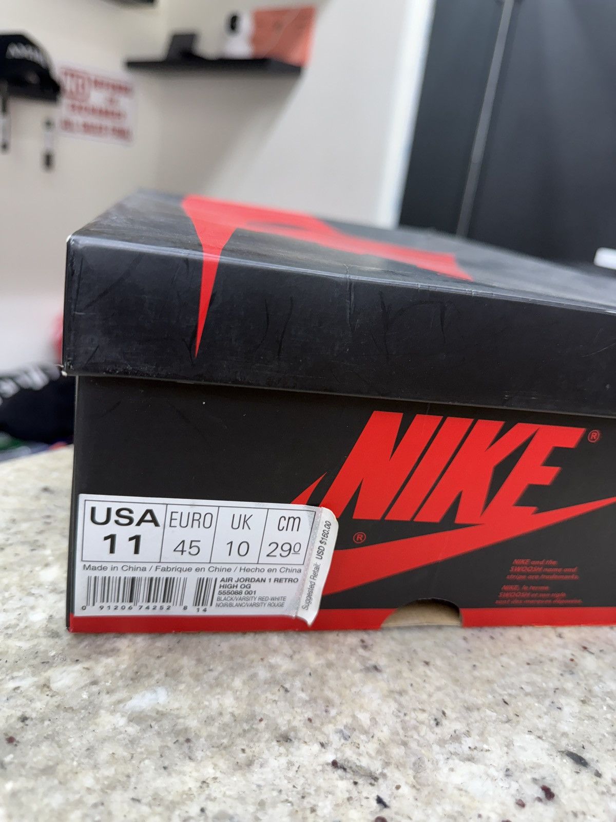 Jordan Brand Jordan Retro Banned 1s Size US 11 / EU 44 - 7 Thumbnail
