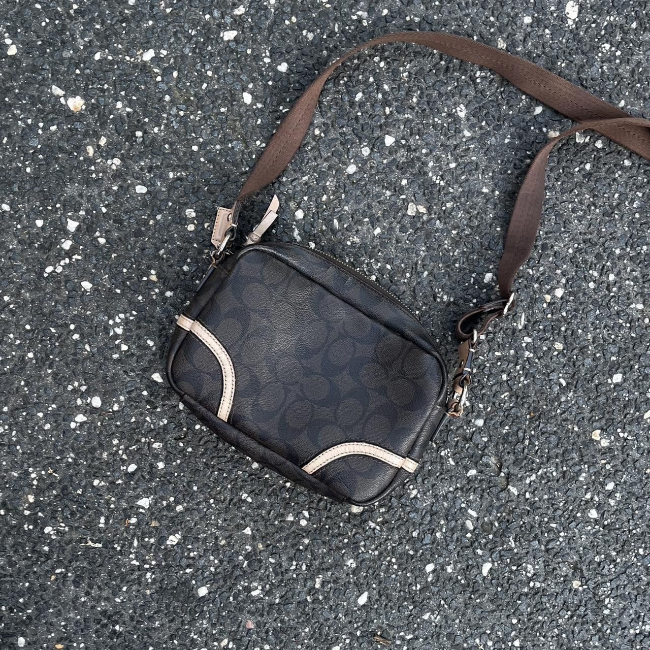 Coach Coach black and cream shoulder bag #CoachBag #FTS... Size ONE SIZE - 4 Thumbnail
