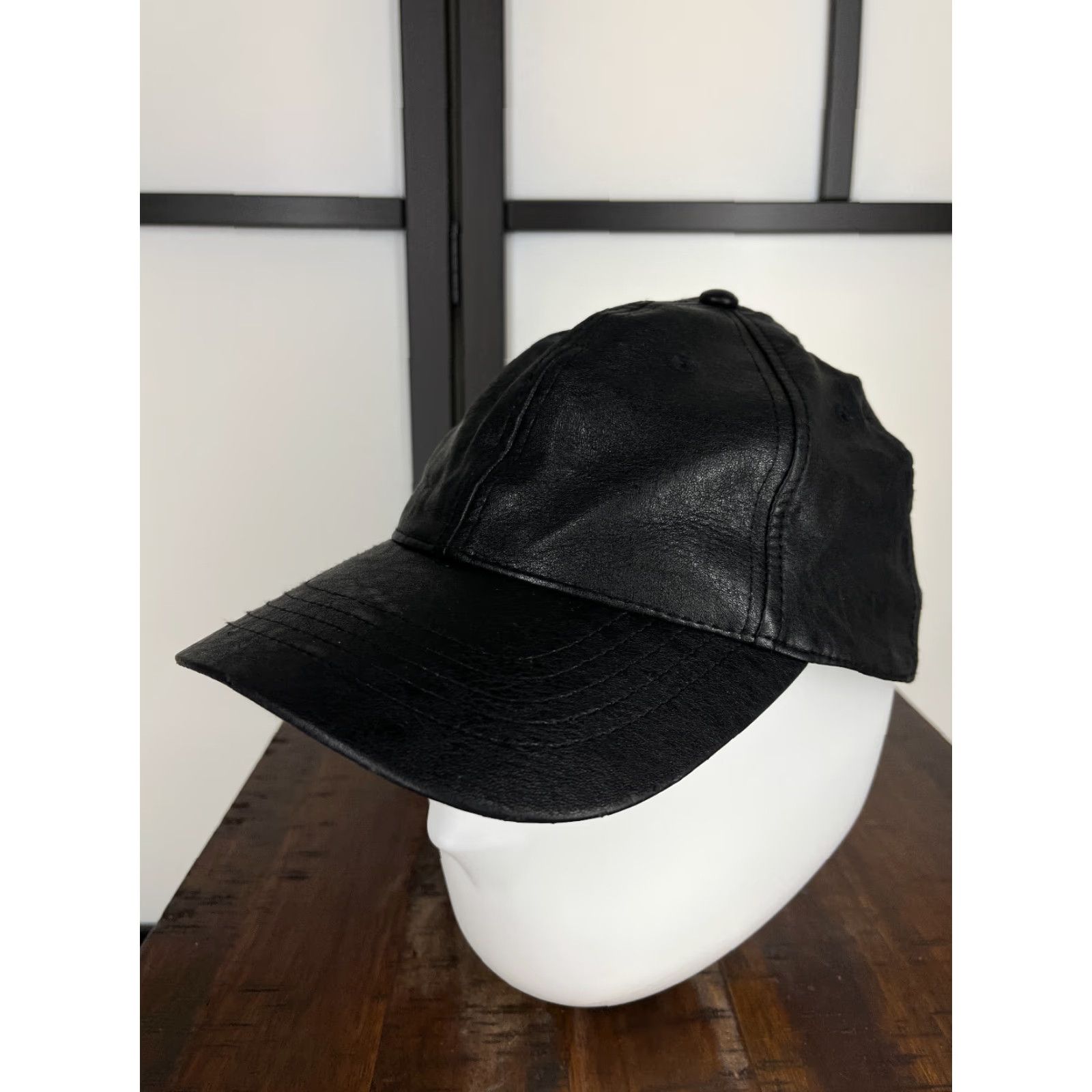 Vintage VINTAGE Black Faux Leather Baseball Cap Adjustable Adult One Size 70s 80s 90s Mens Size ONE SIZE - 4 Thumbnail
