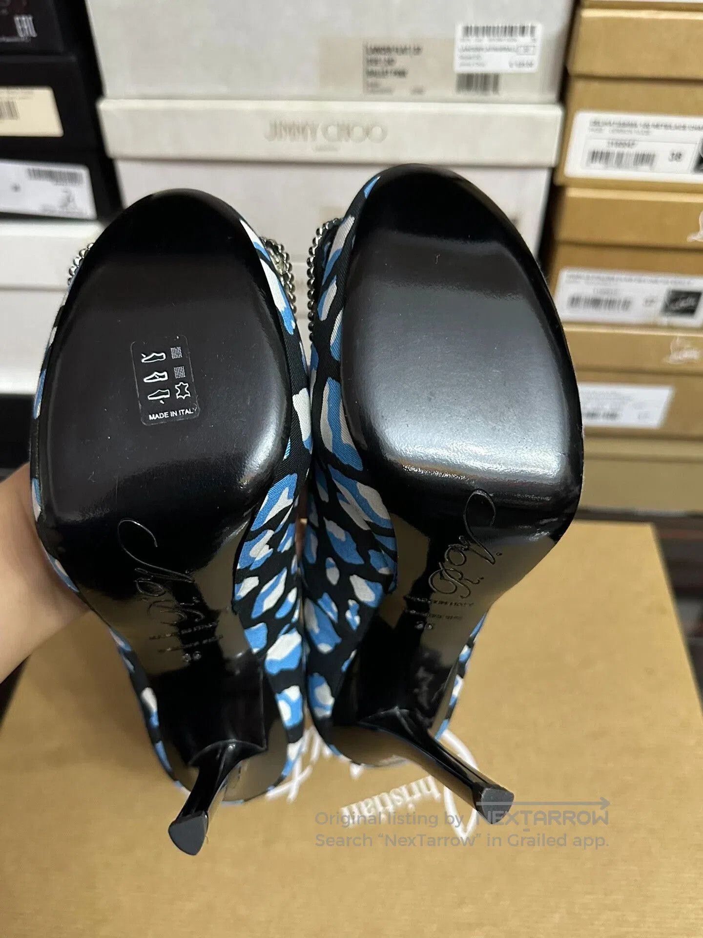 Roger Vivier Roger Vivier Blue White Floral Diamond Buckle Heels. Size US 5 / IT 35 - 7 Thumbnail