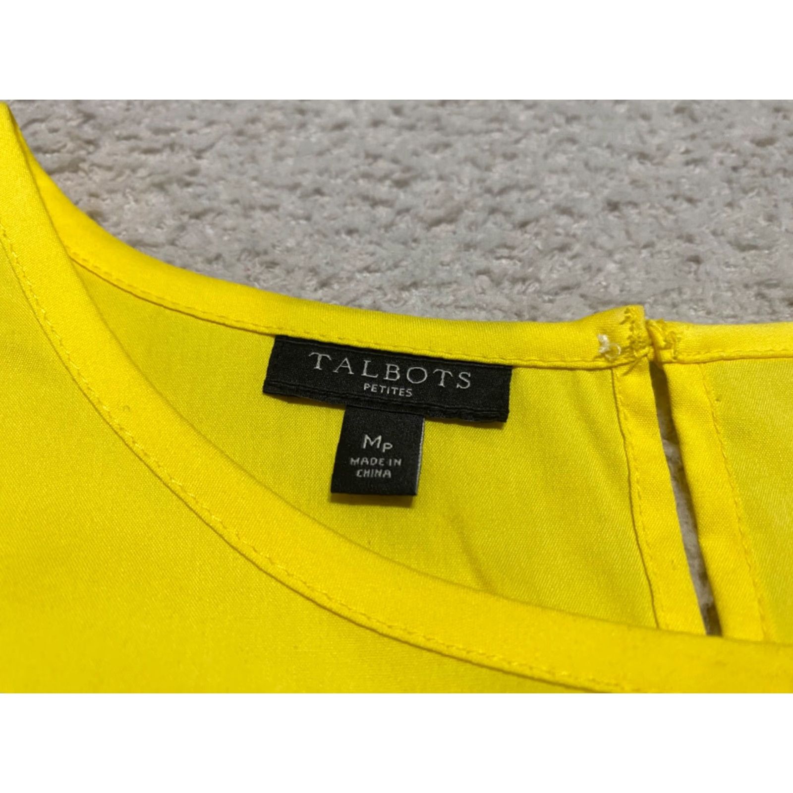 Talbots Talbots Shirt Womens PM Solid Yellow Long Sleeve Round Neck Petites Boxy Tie Blouse for Women Size M / US 6-8 / IT 42-44 - 5 Thumbnail