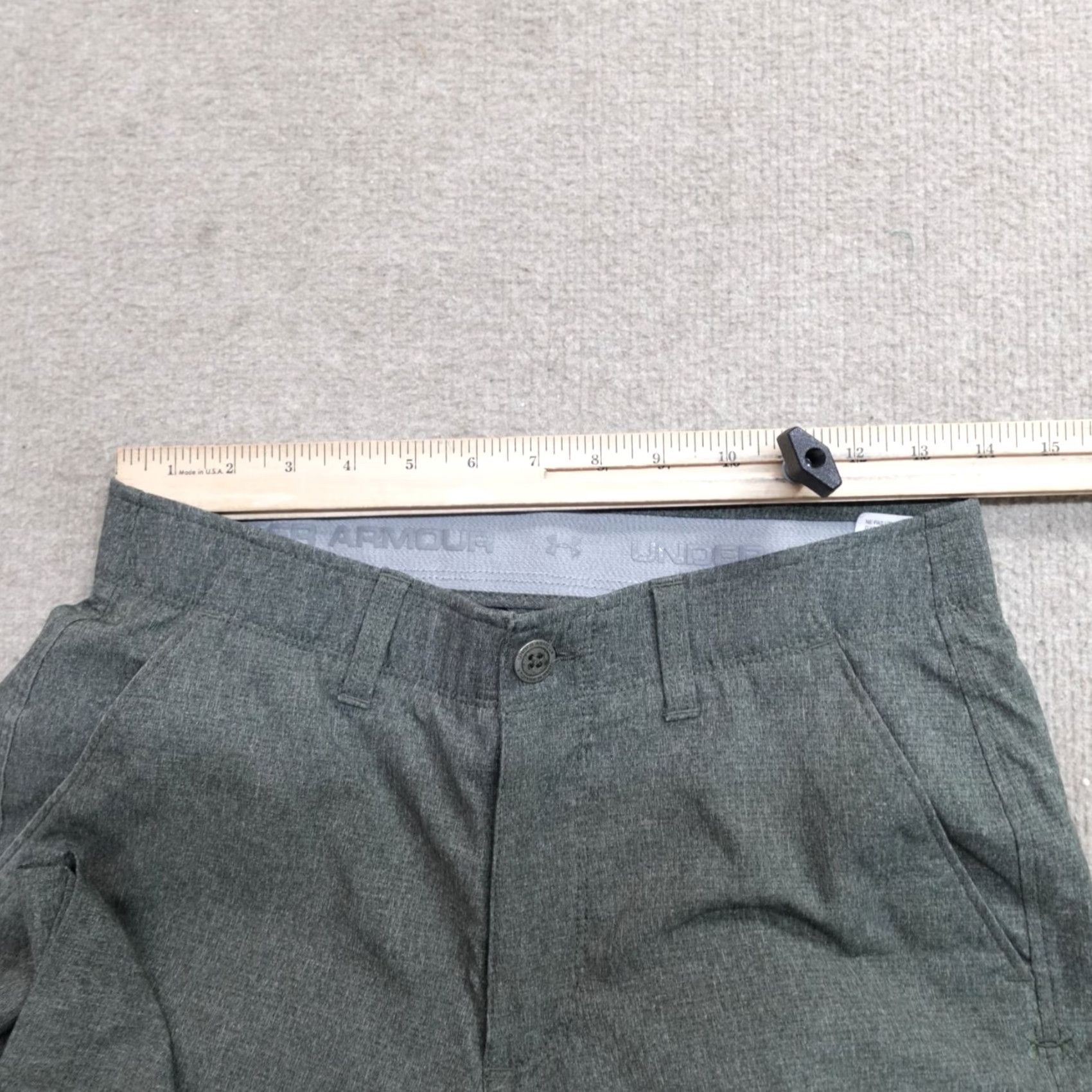 Under Armour Under Armour Shorts 30 Green Heather Solid Golf Performance 10" Inseam 10 in Mens Regular Size 30 Green Heat Gear Athletic Activewear Golf Size US 30 / EU 46 - 6 Thumbnail