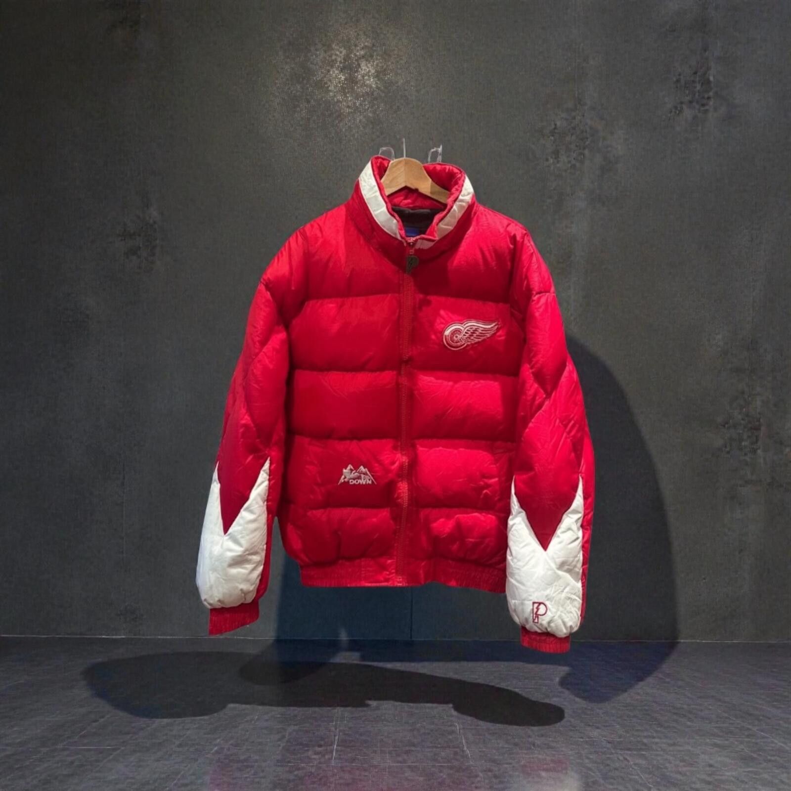 NHL NHL licensed Pro Player Red Wings puffer jacket Size US L / EU 52-54 / 3 - 1 Thumbnail