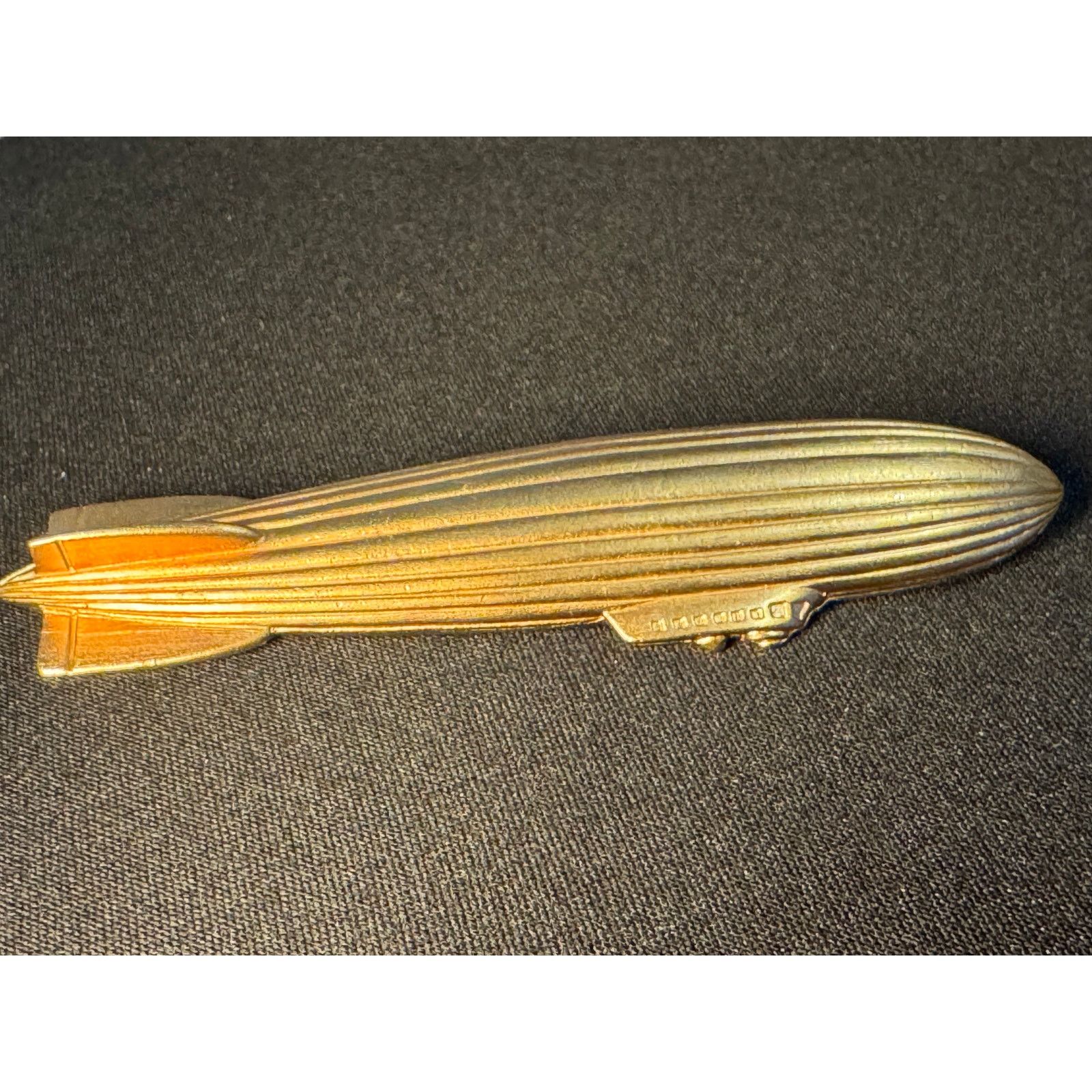 Other JJ Jonette 1986 Gold Tone Zeppelin Brooch Size ONE SIZE - 1 Thumbnail