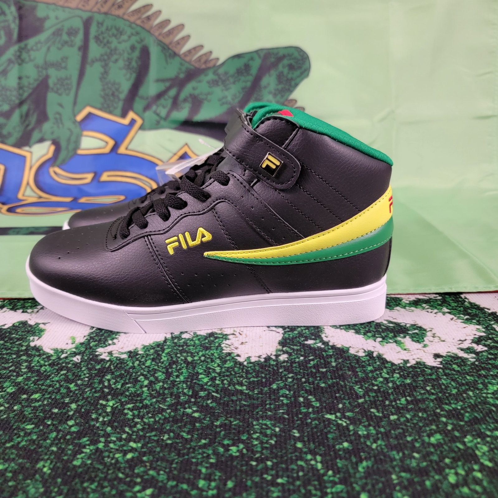 Fila FILA Vulc 13 Black/Green/Yellow/Red Mens Sz 9.5 Size US 9.5 / EU 42-43 - 2 Thumbnail