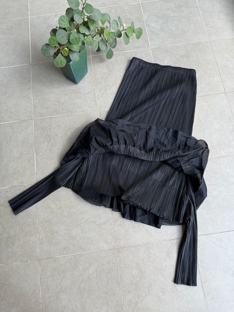 Issey Miyake Issey Miyake size:5 Black culottes Size 42" / US 20 - 4 Thumbnail