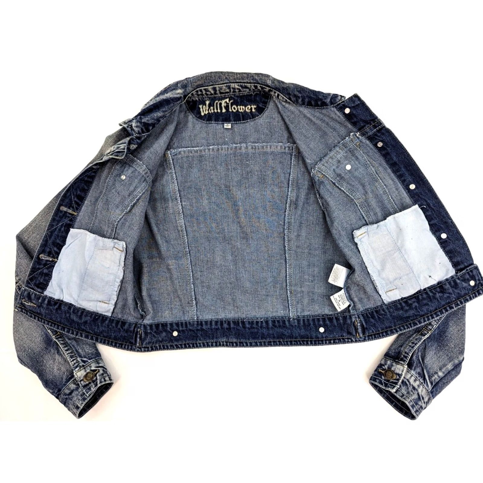 Vintage Wallflower Jeans Wallflower Classic Denim Jean Jacket Women M Blue Long Sleeve Distressed Casual Jacket/Coat Size M / US 6-8 / IT 42-44 - 7 Thumbnail