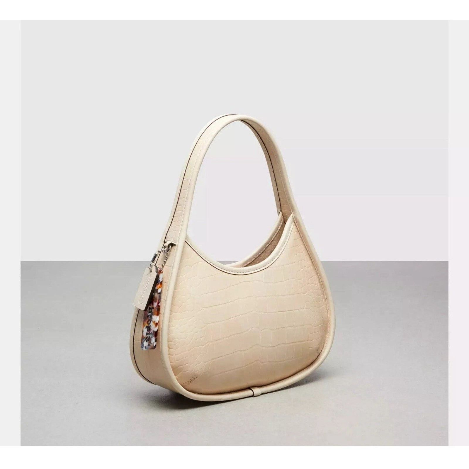 Coach NWT Coach Retail CT272 Ergo Bag Coachtopia Leather Cloud Size ONE SIZE - 6 Thumbnail