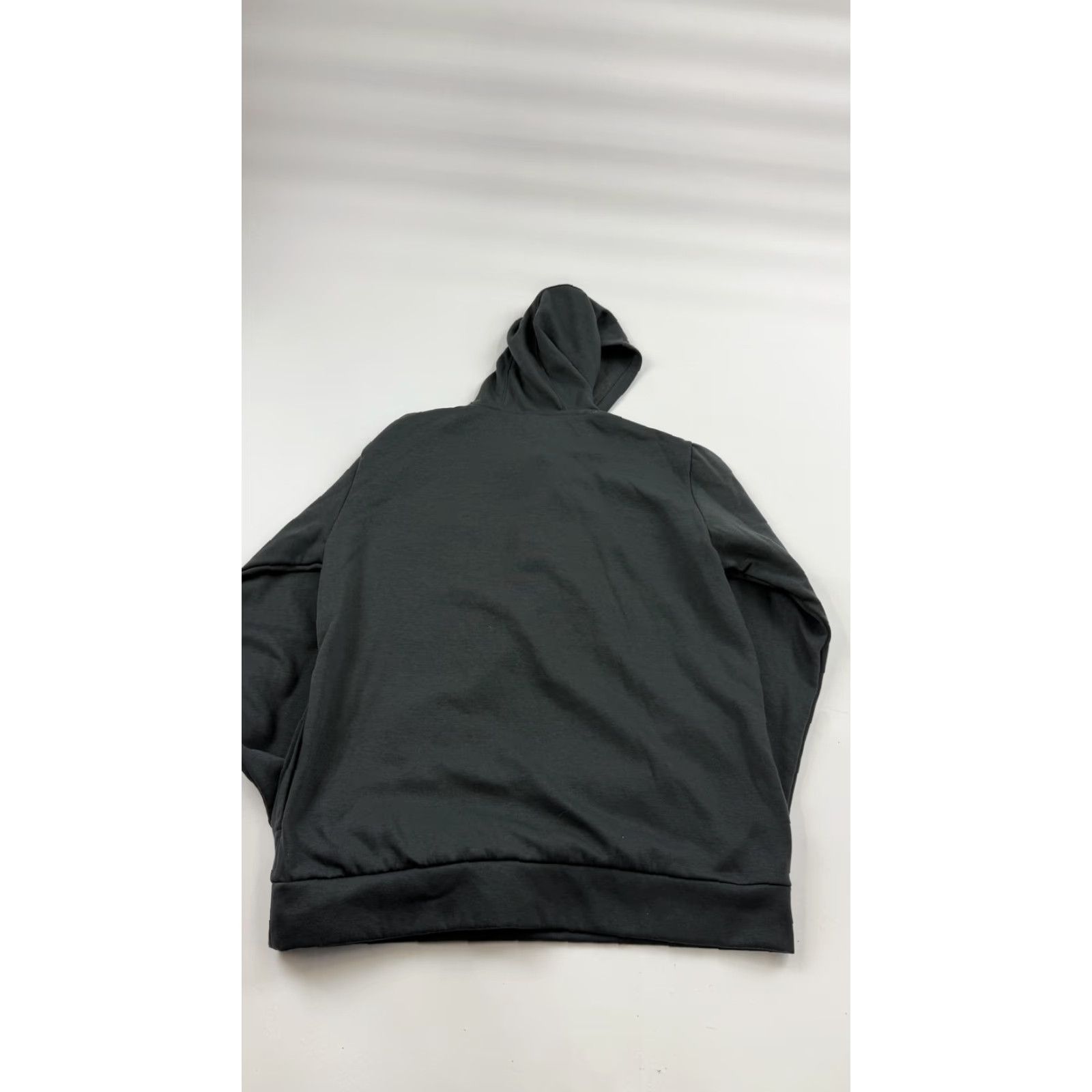 Adidas Adidas Hoodie Mens Large Gray Pullover Zip Pocket Logo Athletic Recycled Polyester Size US L / EU 52-54 / 3 - 5 Thumbnail