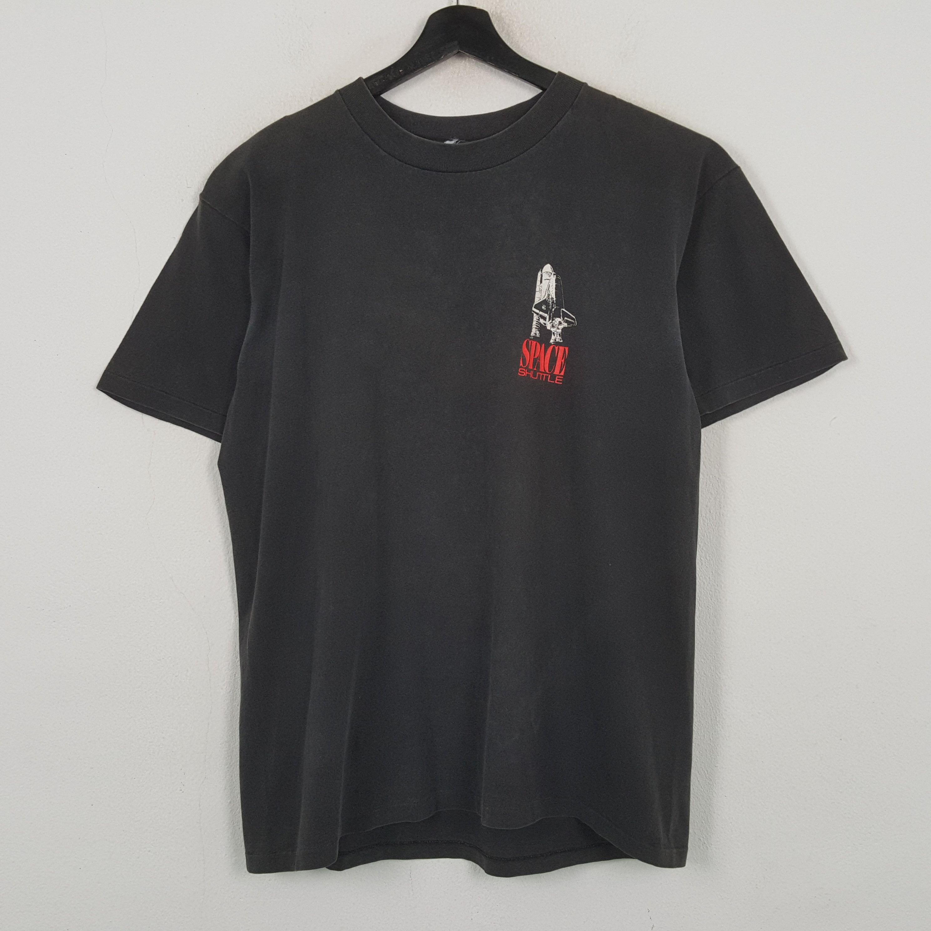 Vintage Space Shuttle USA Vintage Tshirt RR9 Size US L / EU 52-54 / 3 - 3 Thumbnail