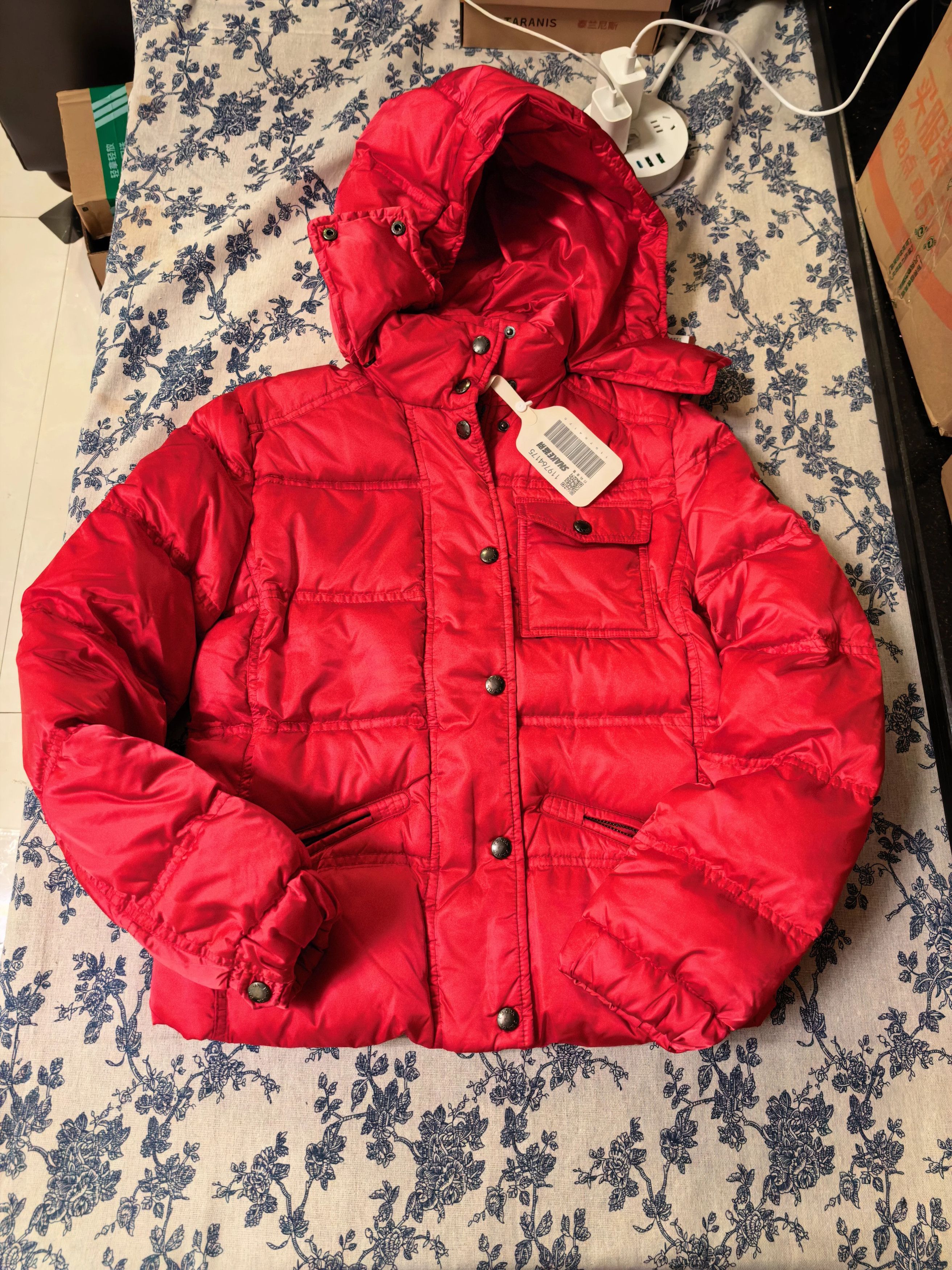 Prada Prada Red Classic Triangle Logo Down Jacket 38 Size XS / US 0-2 / IT 36-38 - 1 Thumbnail