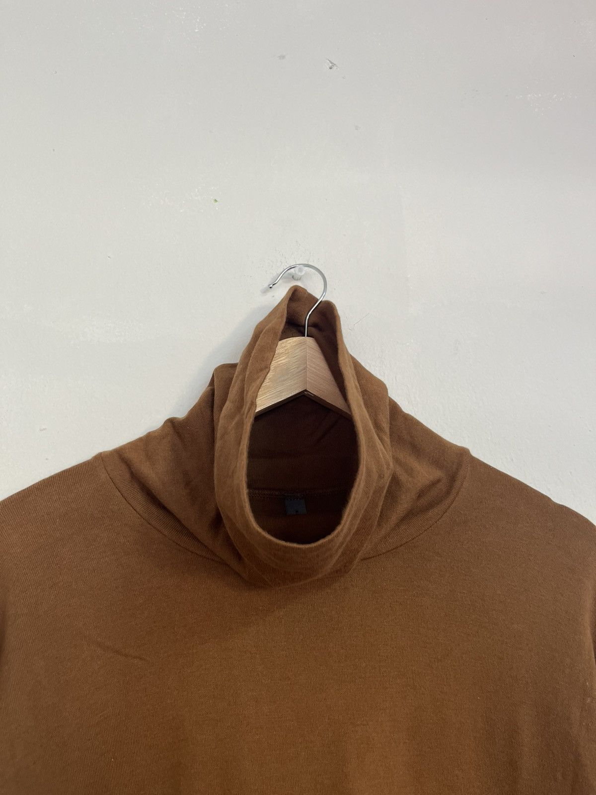 Attachment 💥Attachment Monster Neck/ Turtle Neck AVANTGARDE T Shirts Size US XL / EU 56 / 4 - 8 Thumbnail