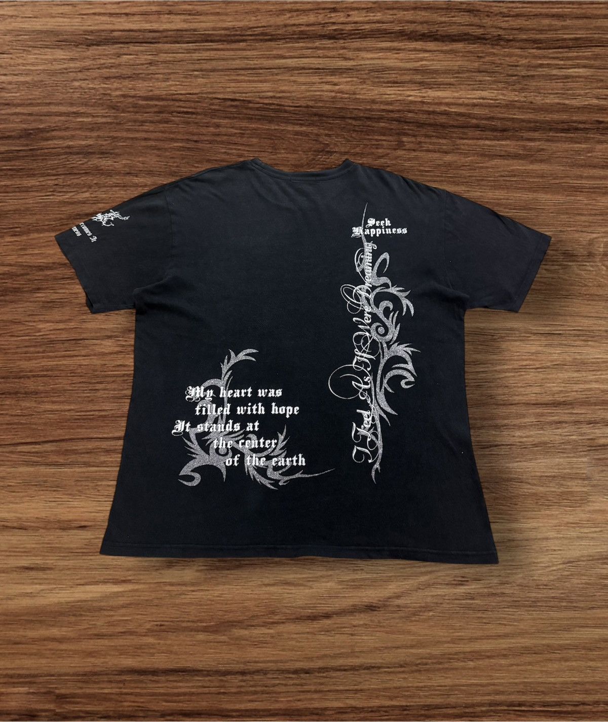 Beauty Beast Japanese Brand Poem Design Style T-Shirt Size US XL / EU 56 / 4 - 2 Thumbnail