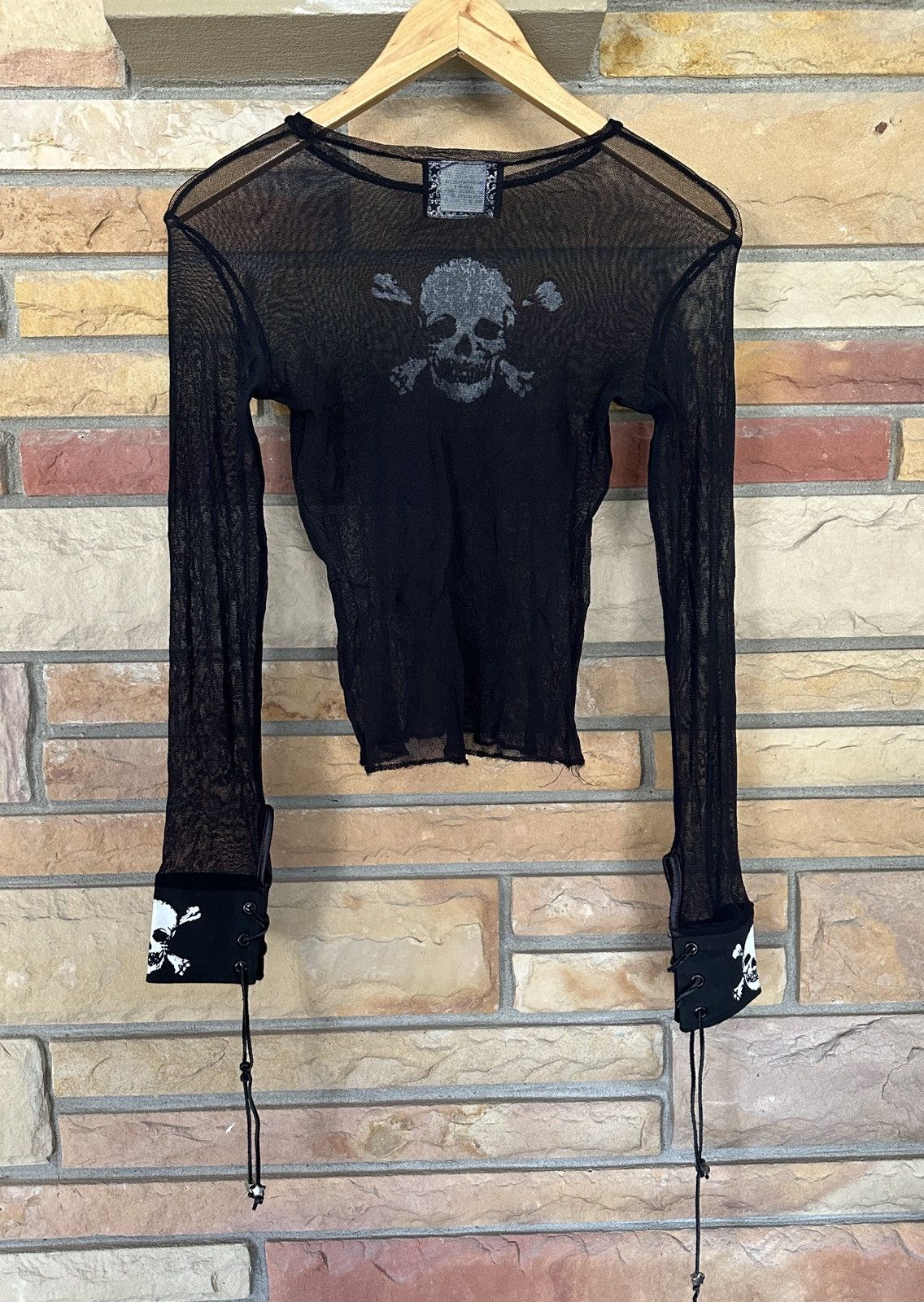 Vintage Vintage 90s Skull and Crossbones Mesh Top Size L / US 10 / IT 46 - 2 Thumbnail