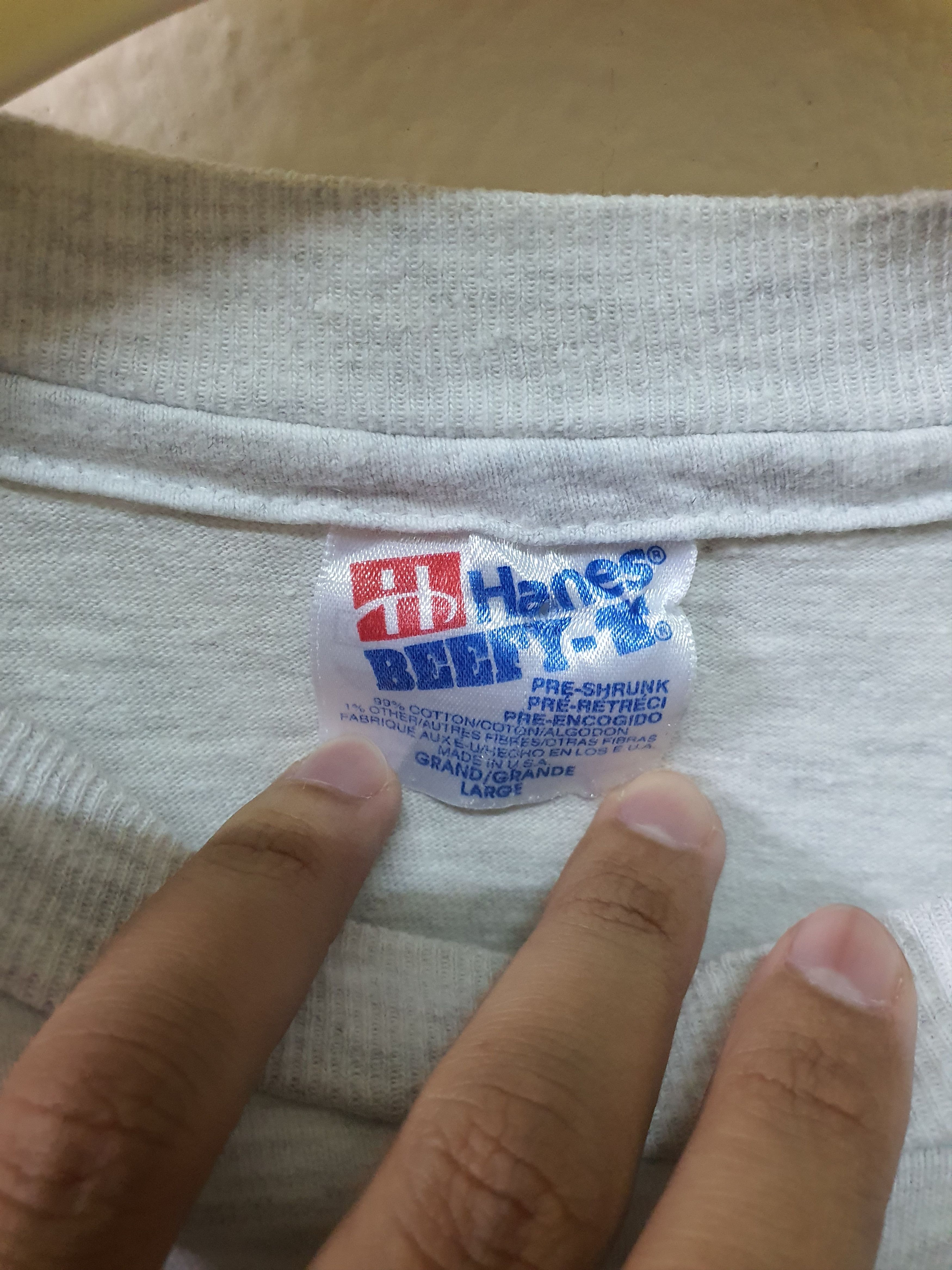 Hanes vintage T-shirt from the Hotel Nikko Saipan Size US L / EU 52-54 / 3 - 13 Thumbnail