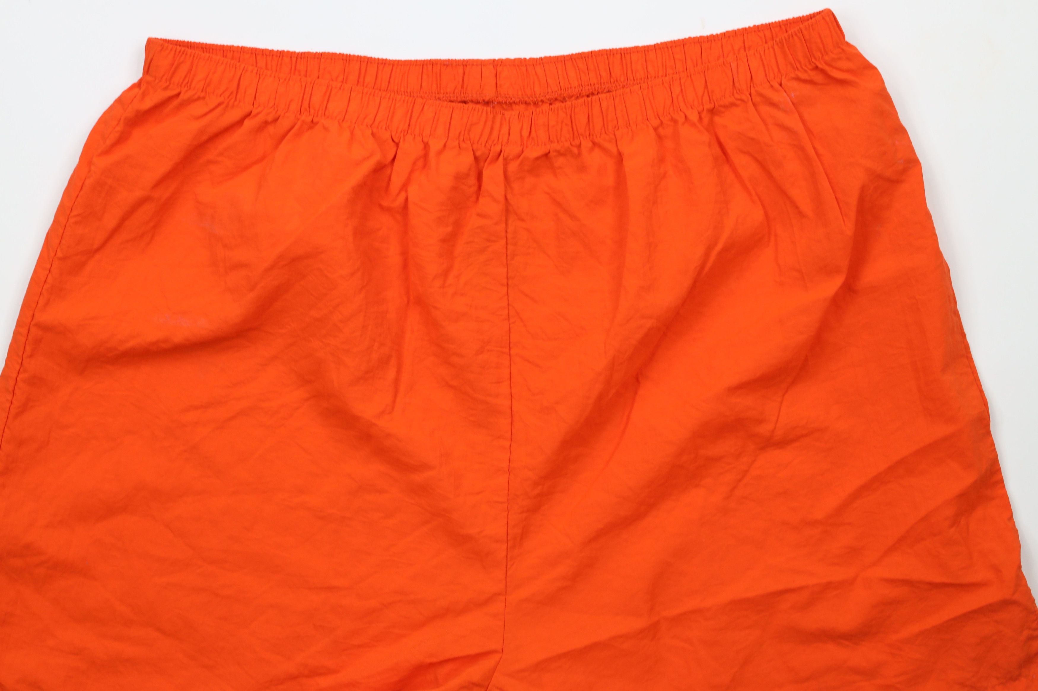 Vintage Vintage 90s Streetwear Blank Nylon Running Soccer Shorts USA Size US 36 / EU 52 - 3 Thumbnail