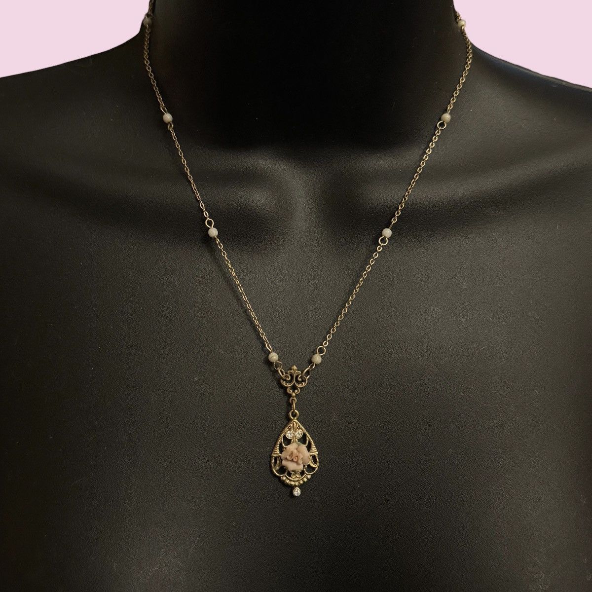 Other 1928 crystal and pink porcelain rose station pearl necklace Size ONE SIZE - 1 Thumbnail