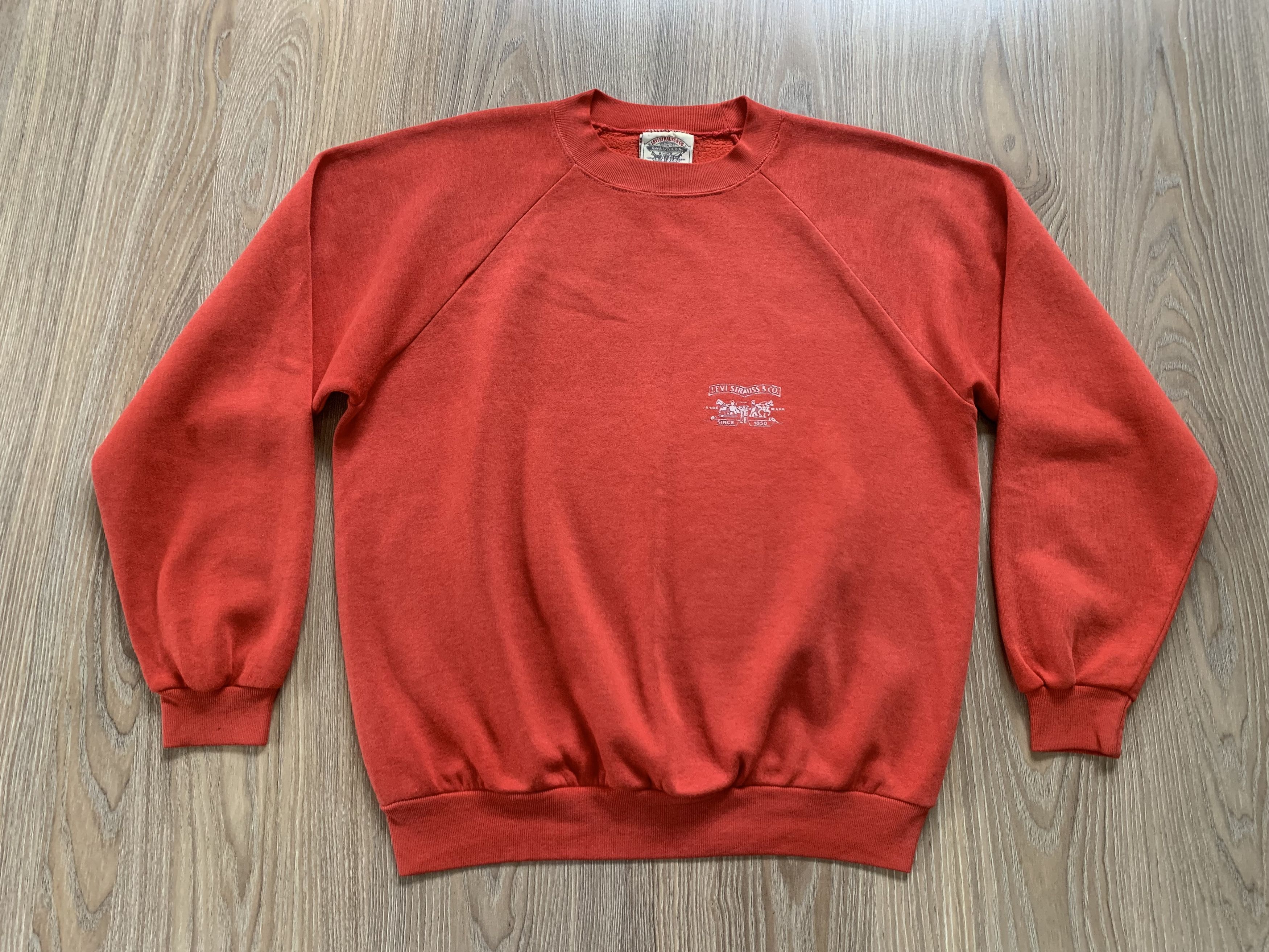 Levi's Rare Vintage Levi's Crewneck Logo Sweatshirt 80's Size US S / EU 44-46 / 1 - 2 Thumbnail