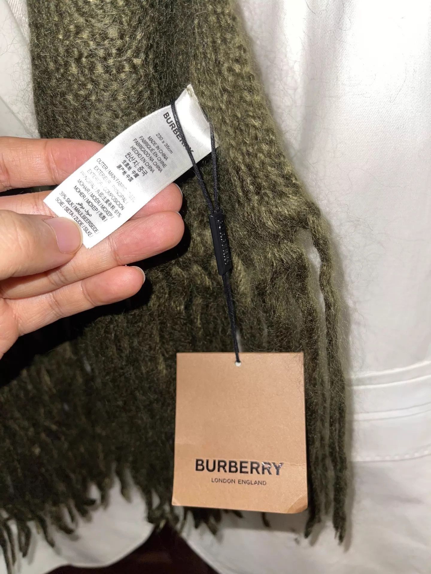 Burberry Green Knit Scarf with Fringes Size ONE SIZE - 5 Thumbnail
