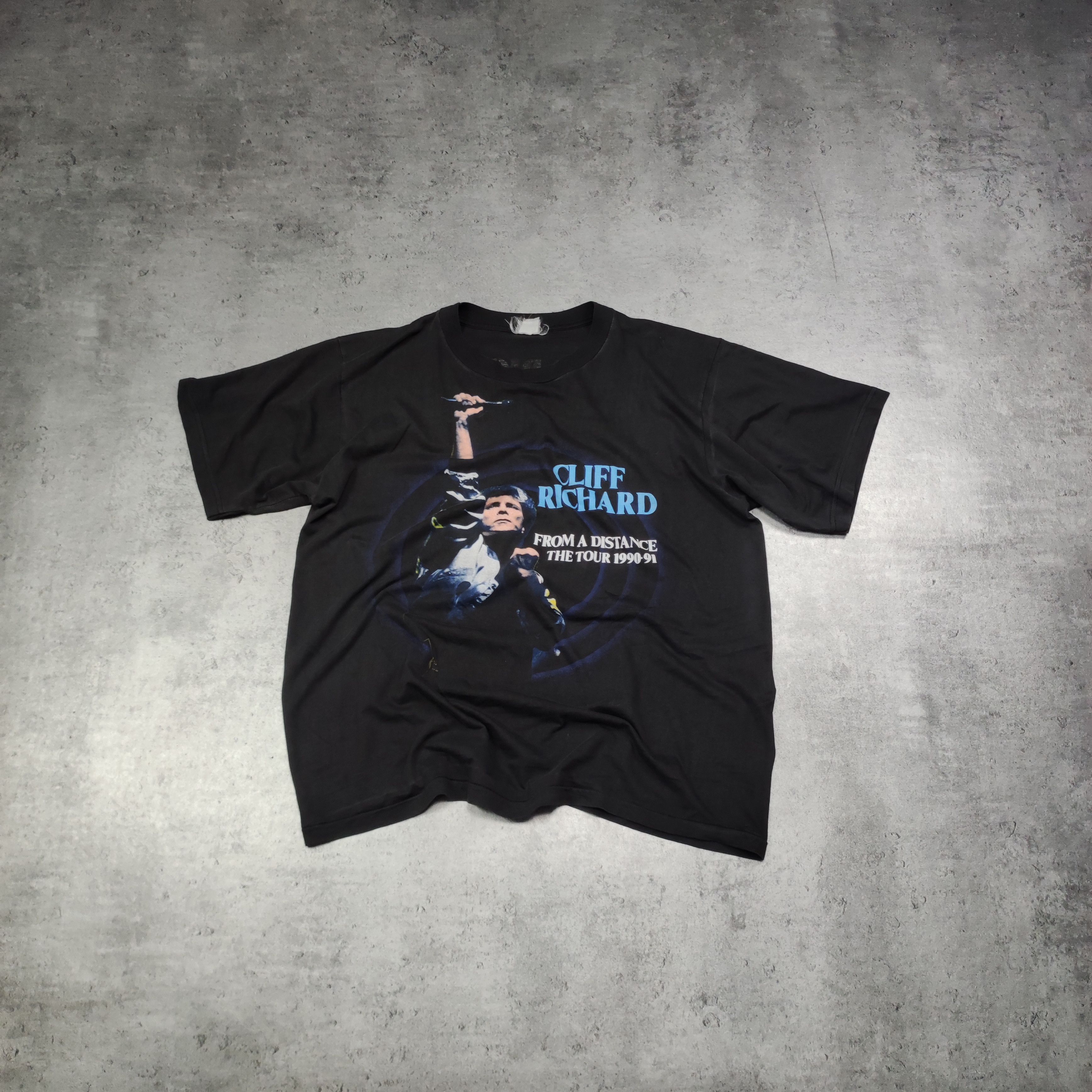 Band Tees × Vintage RARE Vintage 1991 Cliff Richards Merch Tour Promo Tee Size US L / EU 52-54 / 3 - 1 Thumbnail