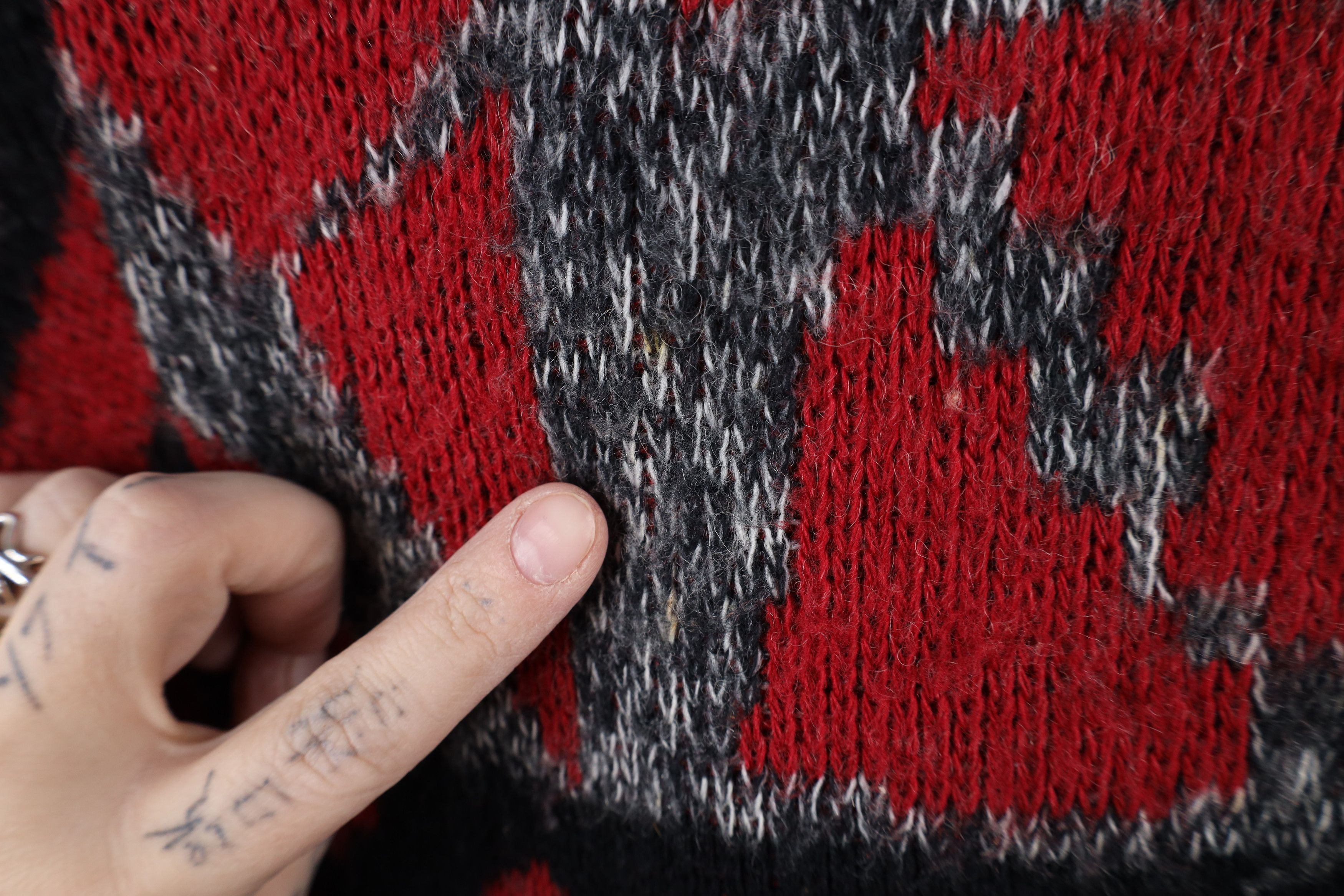 Vintage Vintage 90s Streetwear Blend Abstract Checkered Knit Sweater Size L / US 10 / IT 46 - 4 Thumbnail