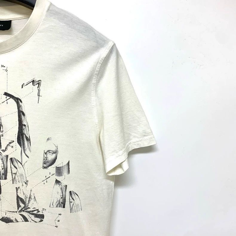 Givenchy Givenchy Front Graffiti Short Sleeve T-Shirt, M Size Size US M / EU 48-50 / 2 - 6 Thumbnail