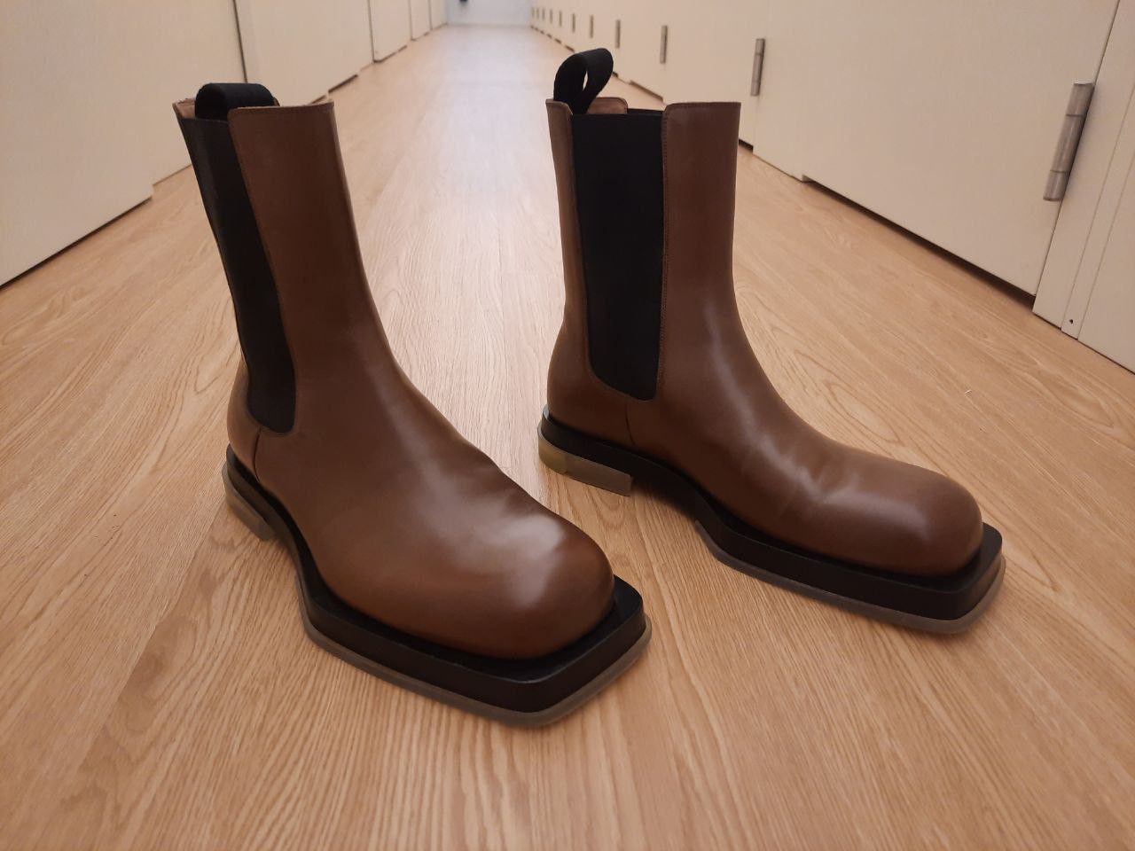 Bottega Veneta Brown Lug Chelsea Boots Size US 9 / EU 42 - 3 Thumbnail